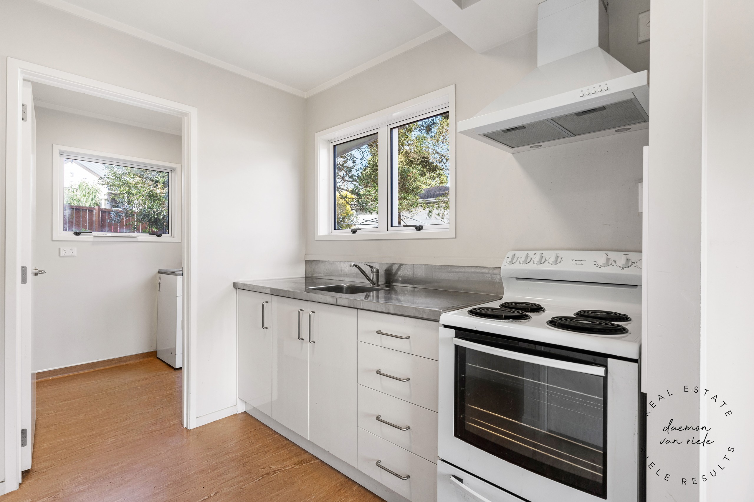 52 Moncrieff Avenue, Clendon Park, Manukau City