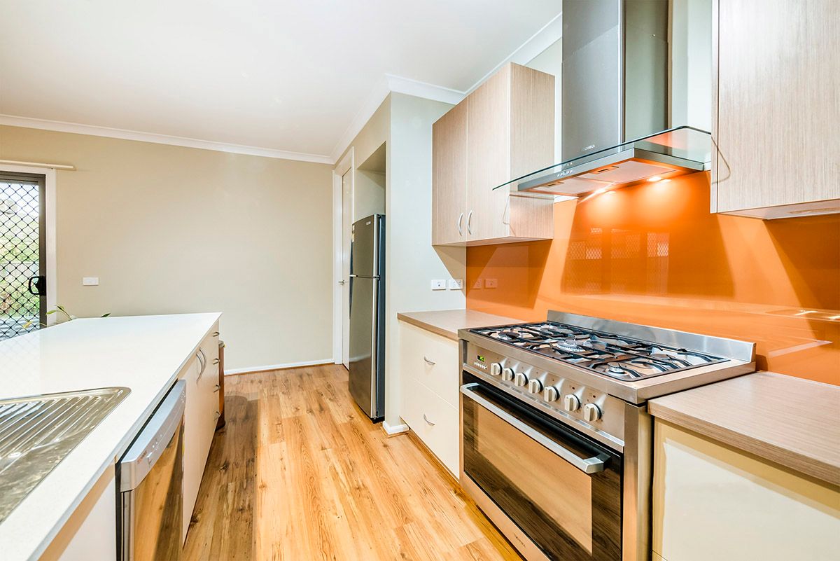 6 Sagan Drive, Cranbourne North, VIC 3977