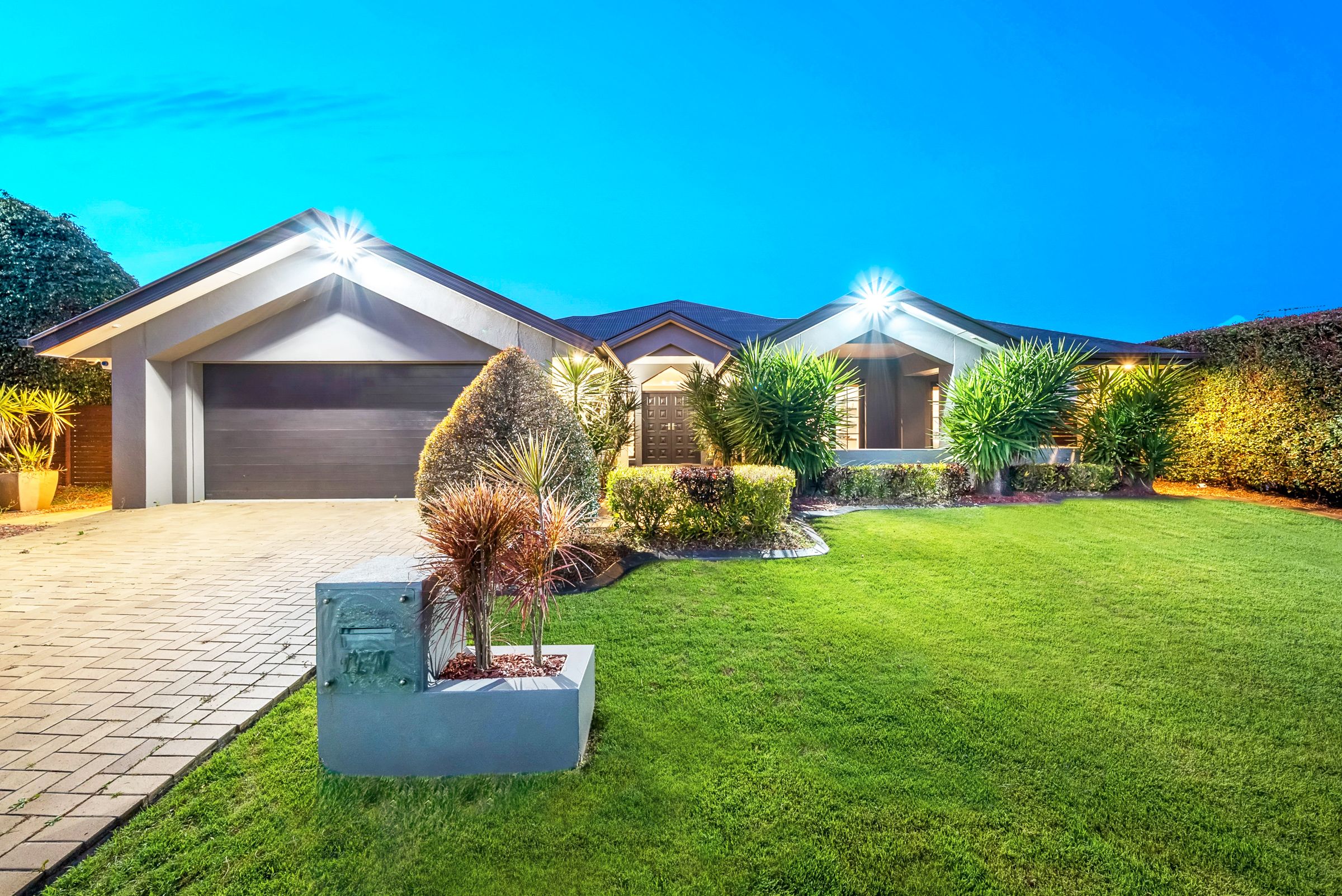 10 Jacana Parade, North Lakes, QLD 4509