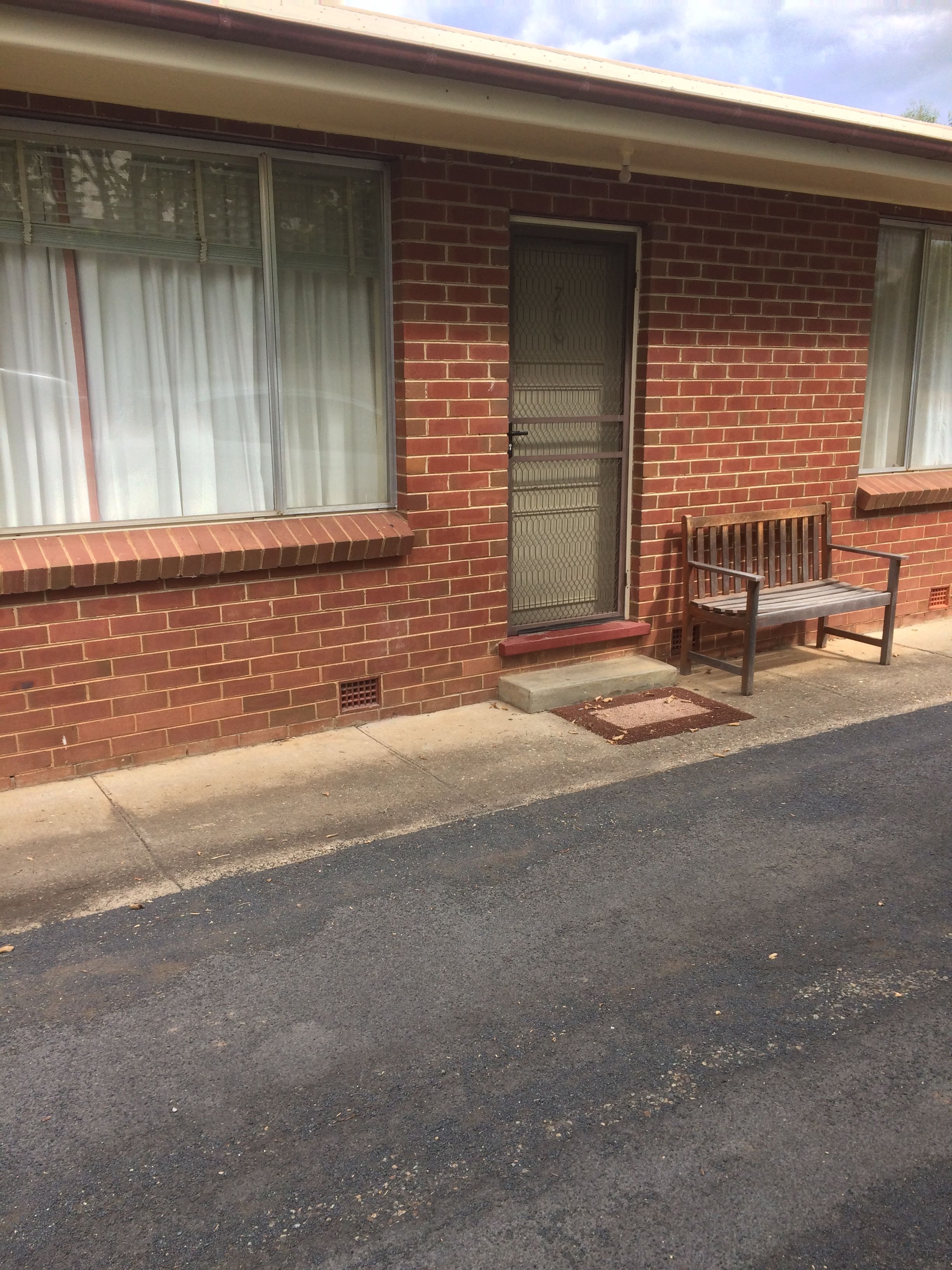 Unit 7/7-9 River Street — photo from Ray White Tumut