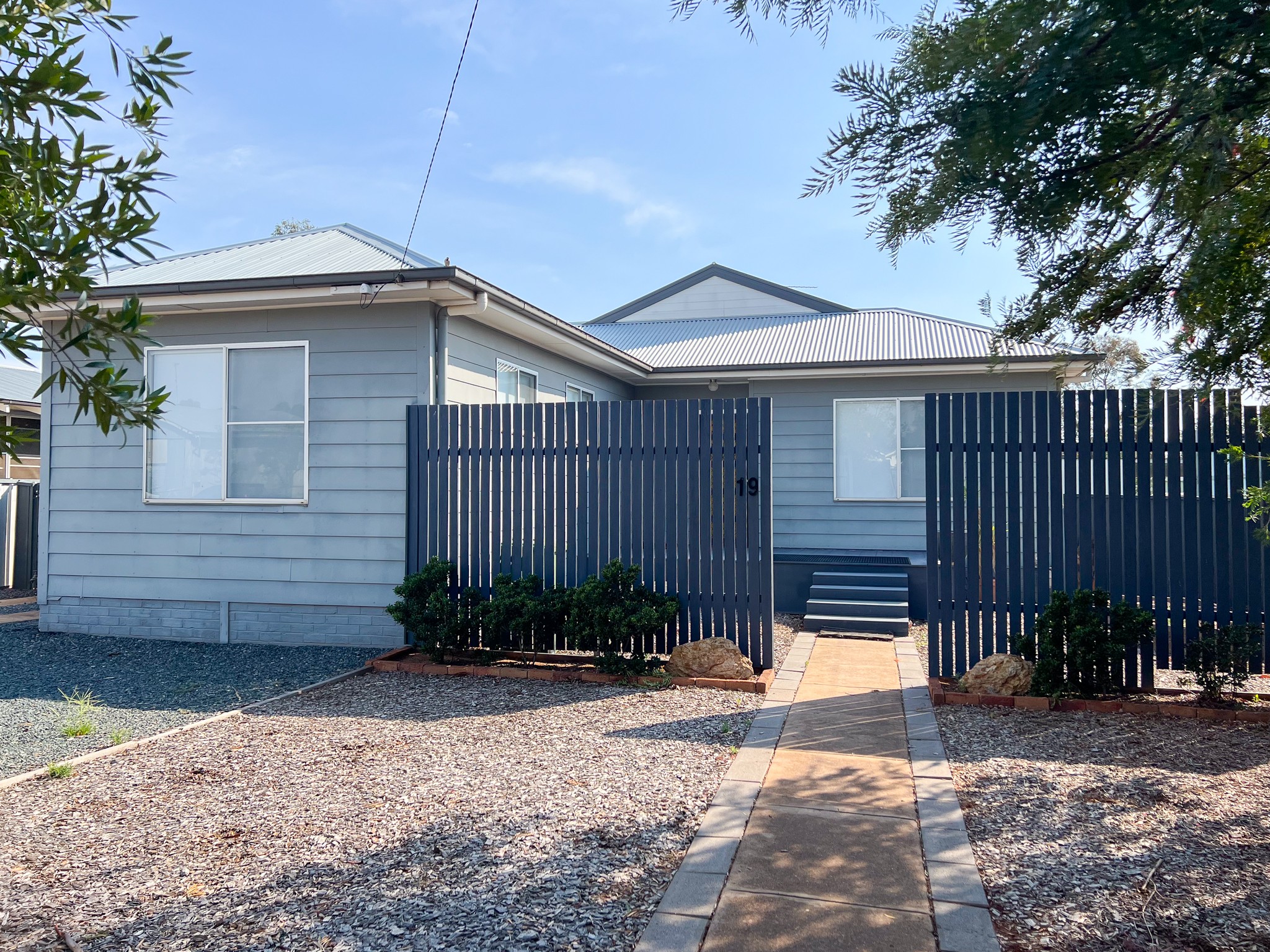 19 Monash Street, West Wyalong, NSW 2671