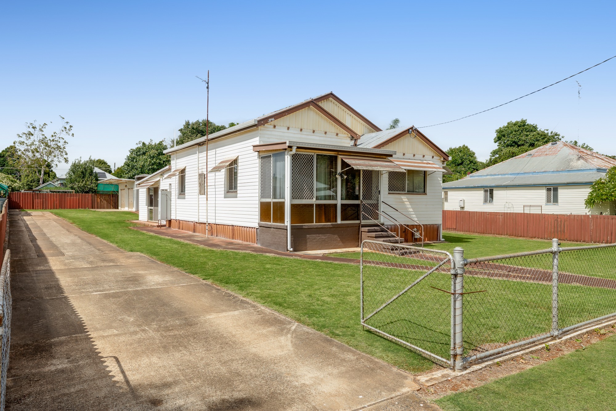 28 Wallace Street, Newtown, QLD 4350