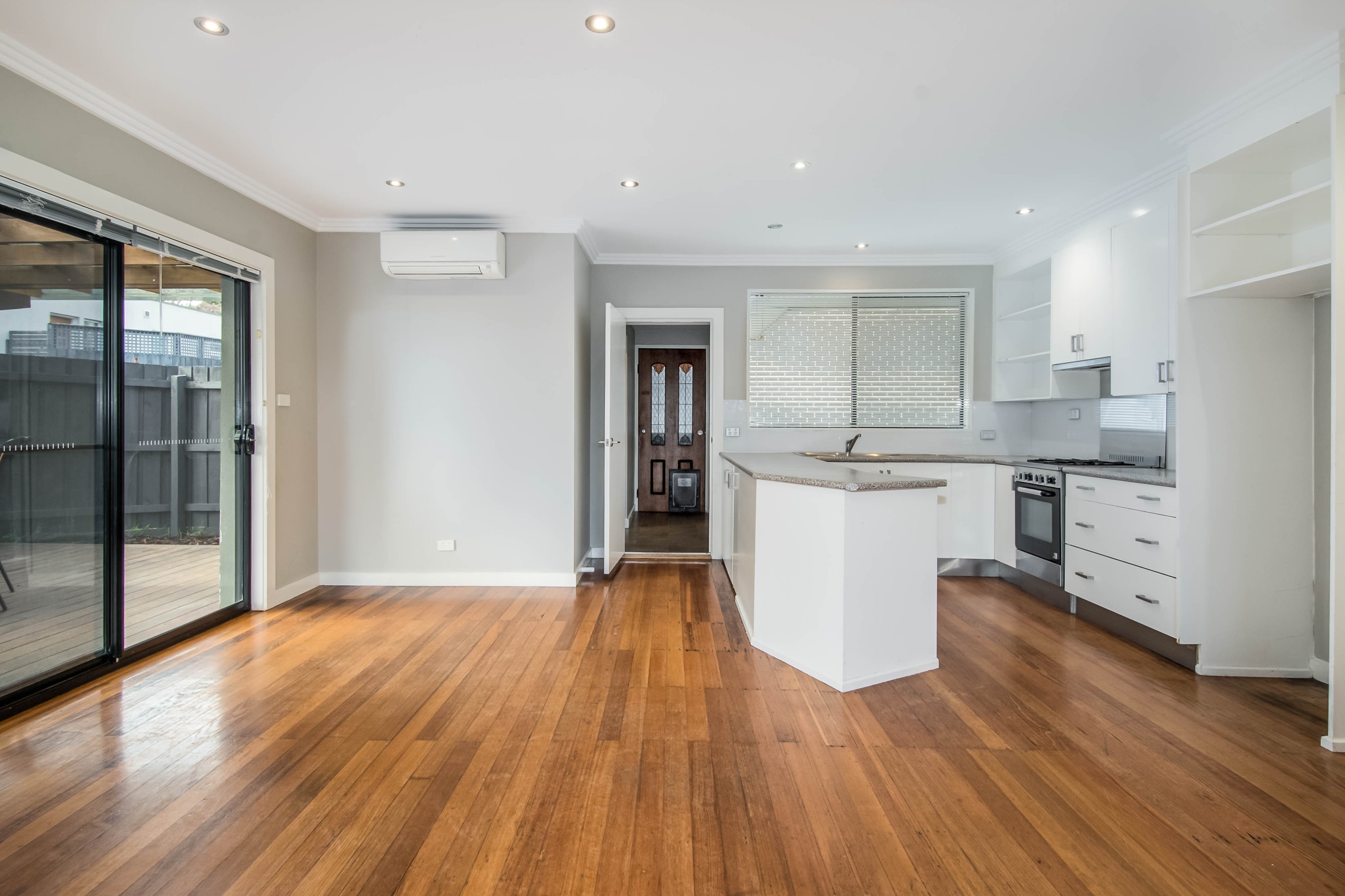 10B Fairview Avenue, Cheltenham, VIC 3192