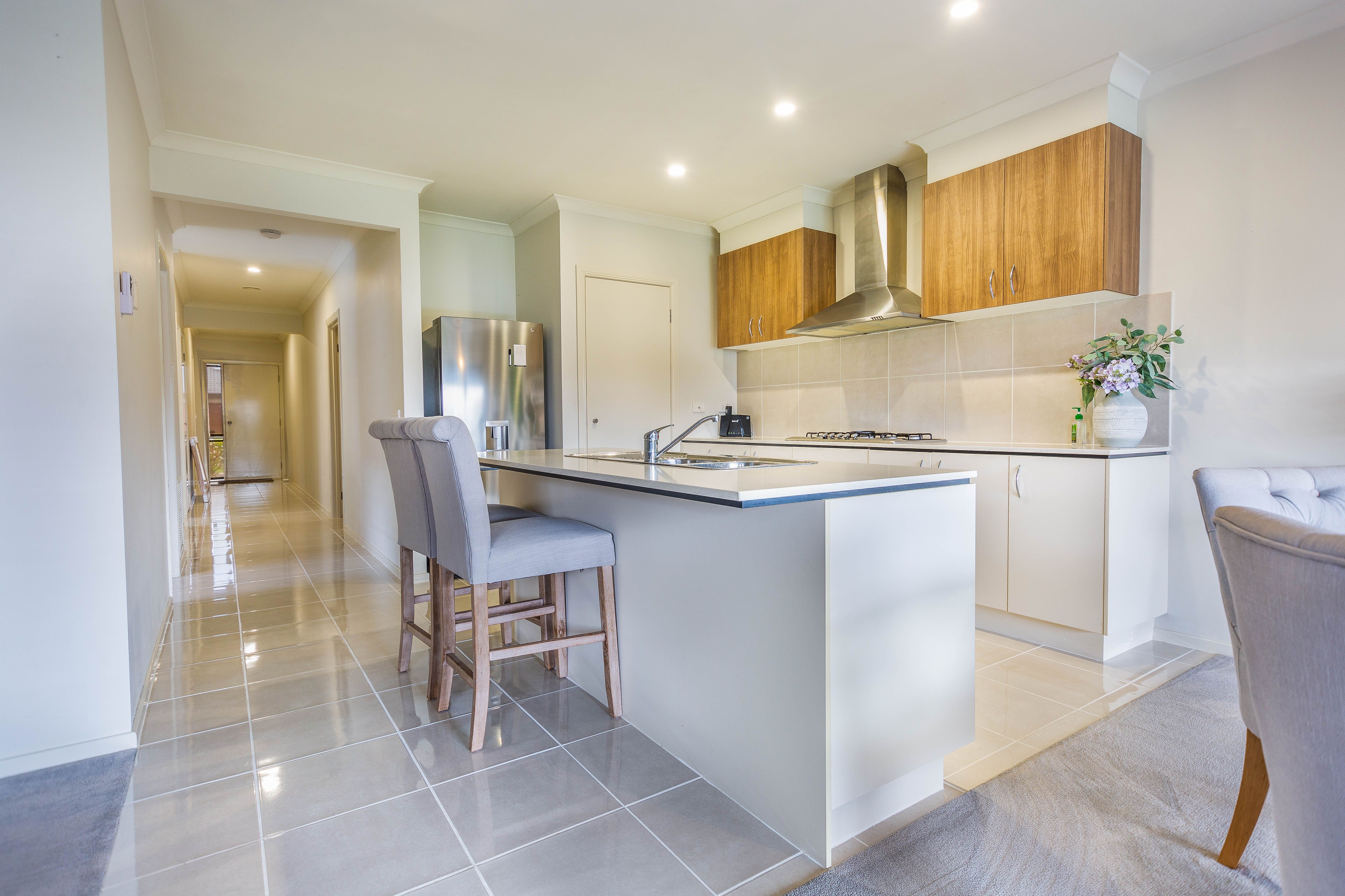 3 Camolina Way, Clyde North, VIC 3978