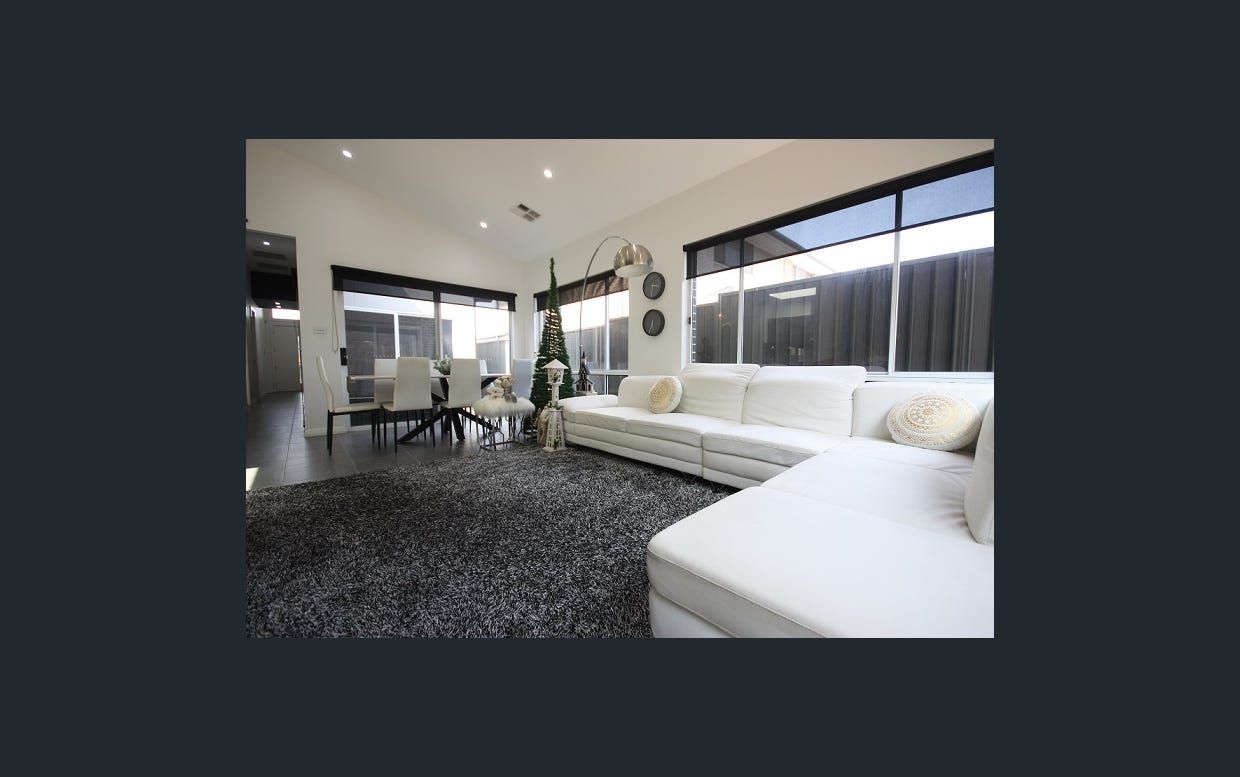 14 Junee Street, Gregory Hills, NSW 2557