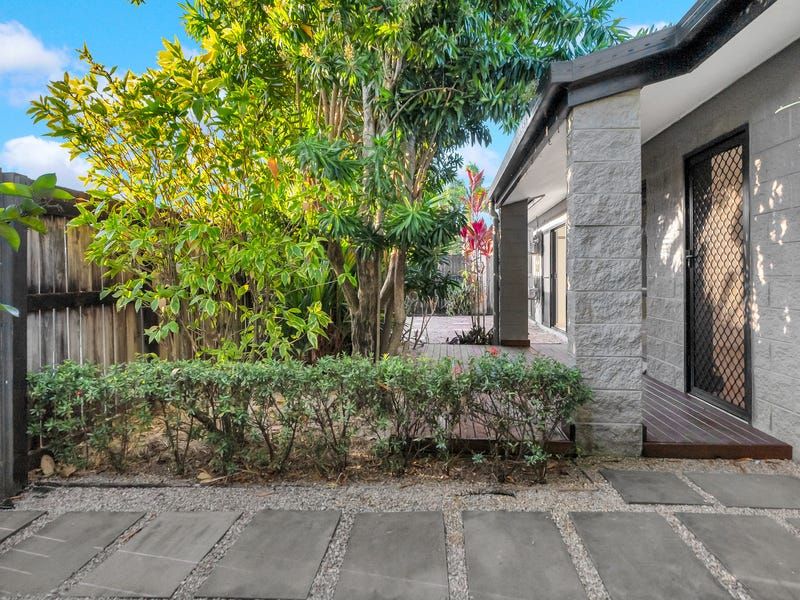 100 Trinity Beach Road, Trinity Beach QLD 4879