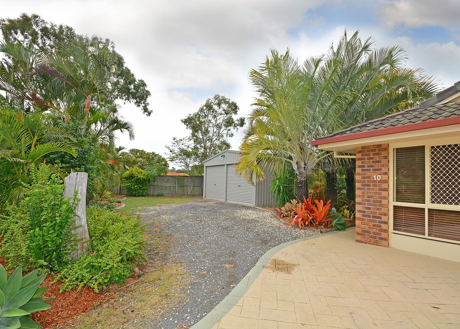 10 Thornbill Drive, Eli Waters, QLD 4655