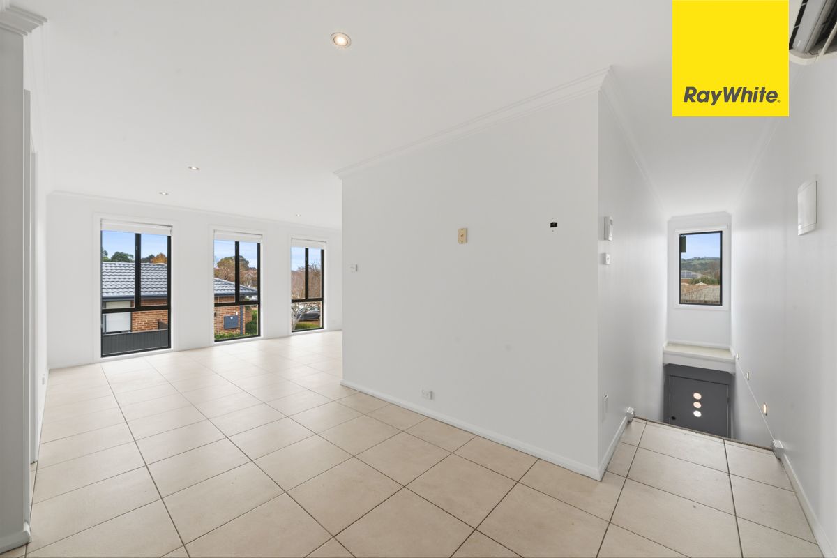 9B Hazelgrove Street, Harrison, ACT 2914