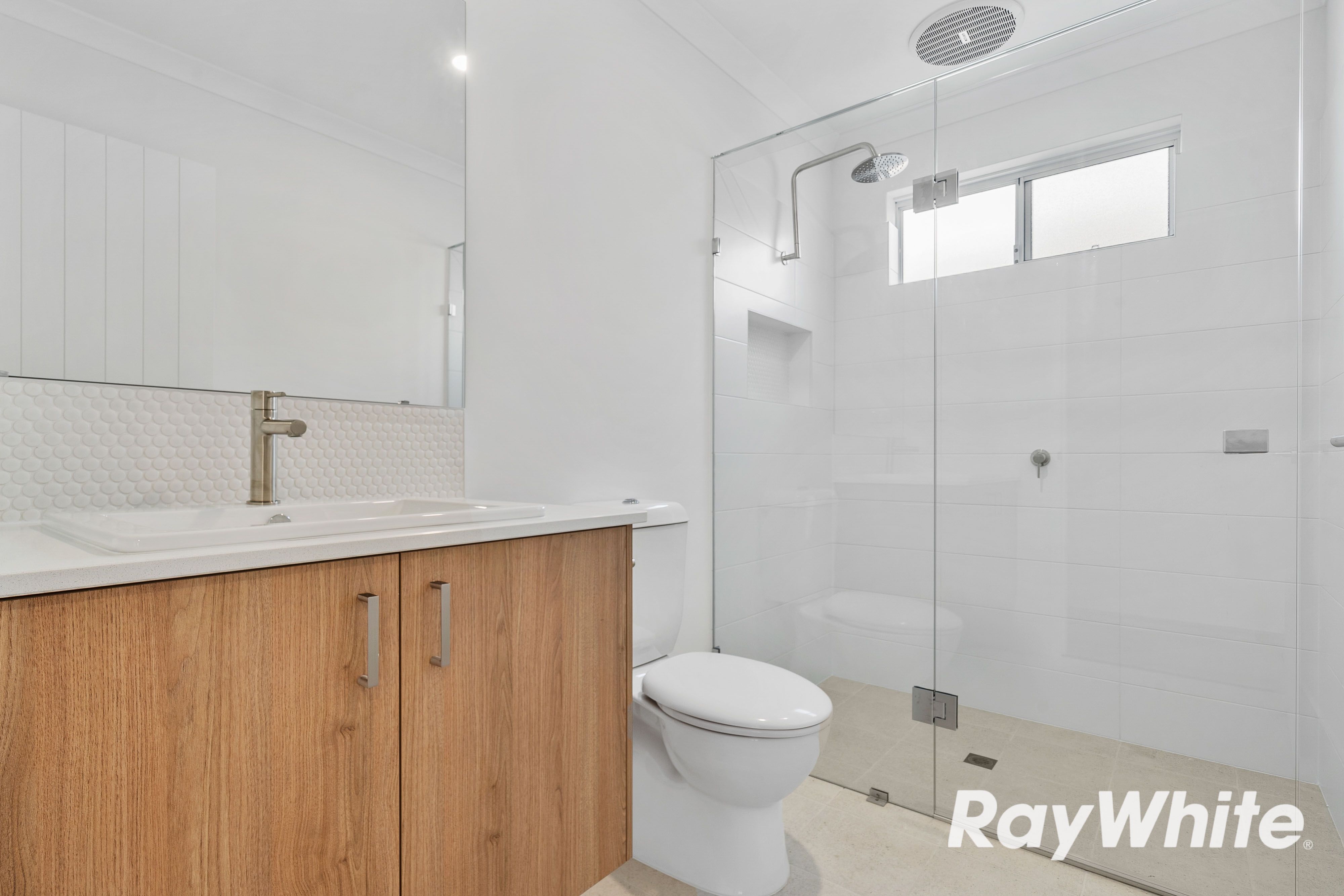 10/101 Oakleigh Drive — photo 16 of 20