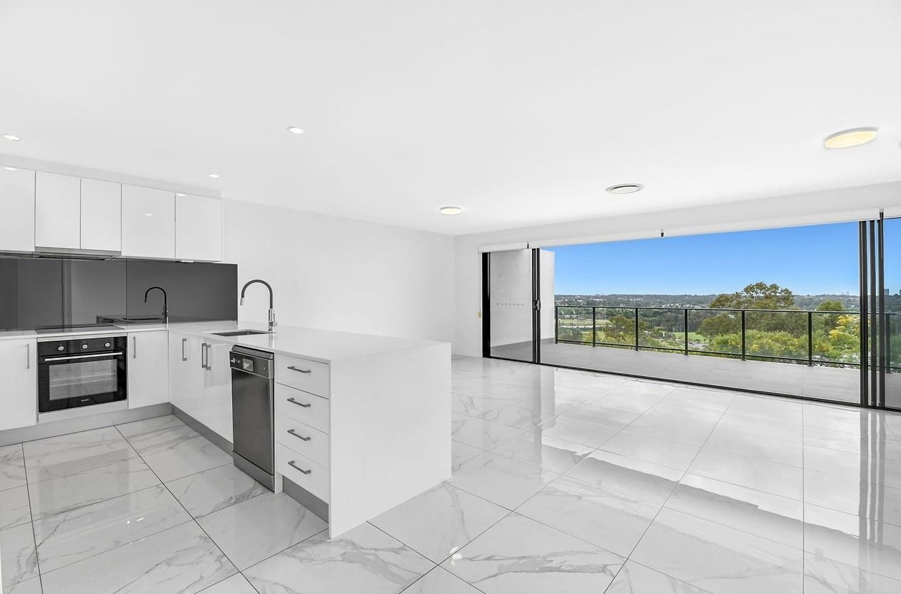 19/34 John Francis Drive — photo 3 of 12