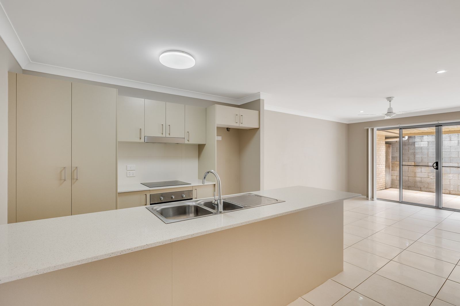 2/26 Alpine Court, Cranley, QLD 4350