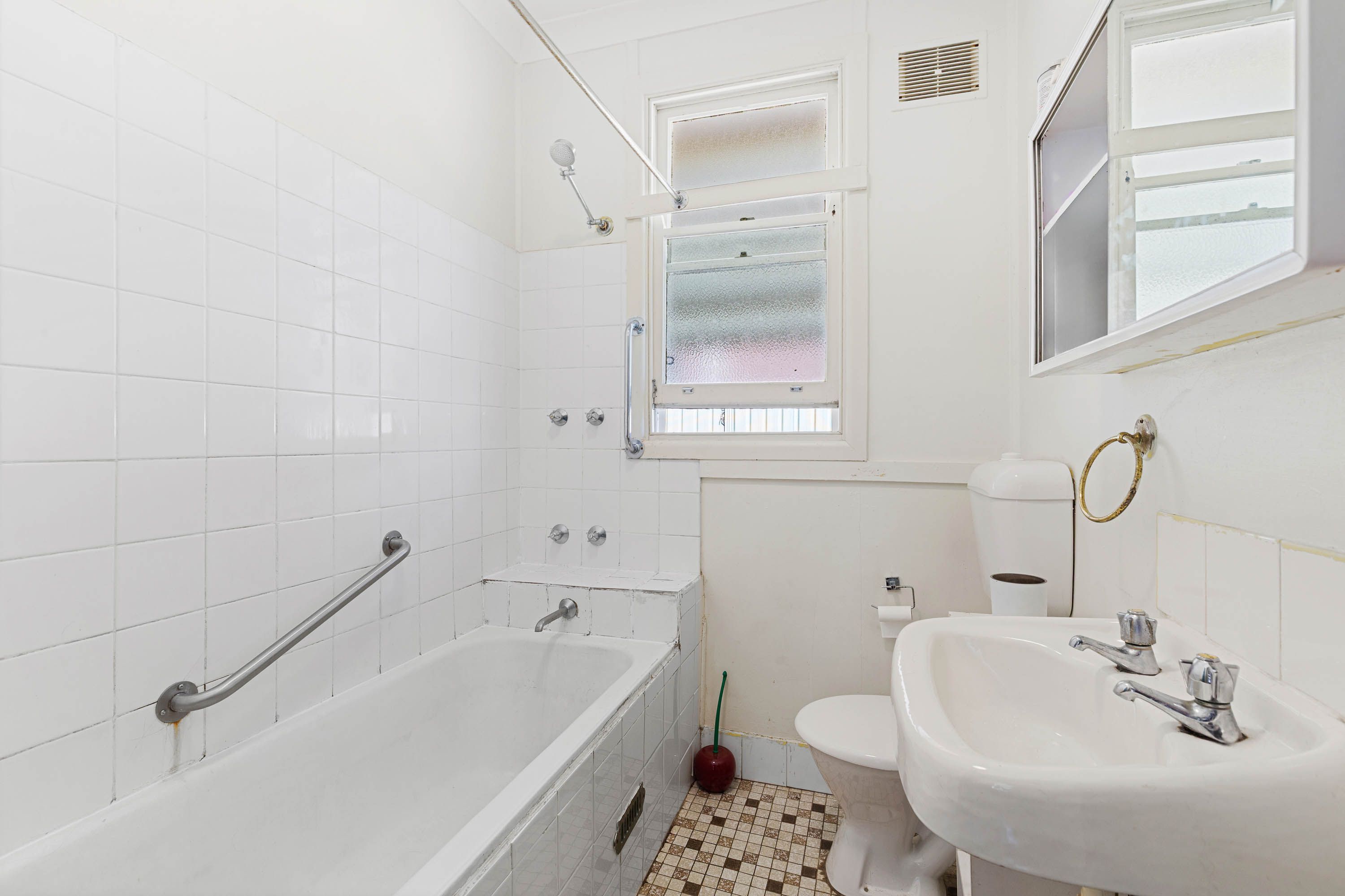 26 Trafalgar Street — photo 7 of 12