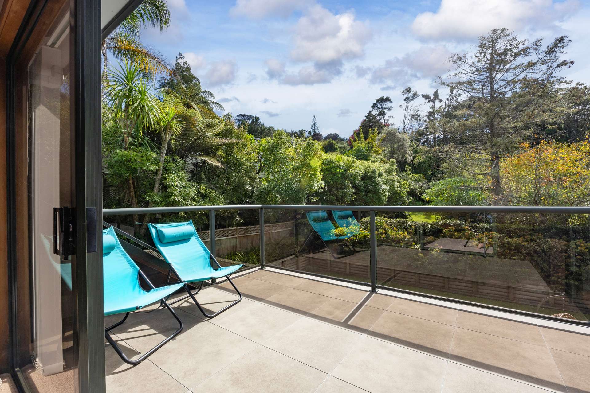 541D South Titirangi Road photo 2