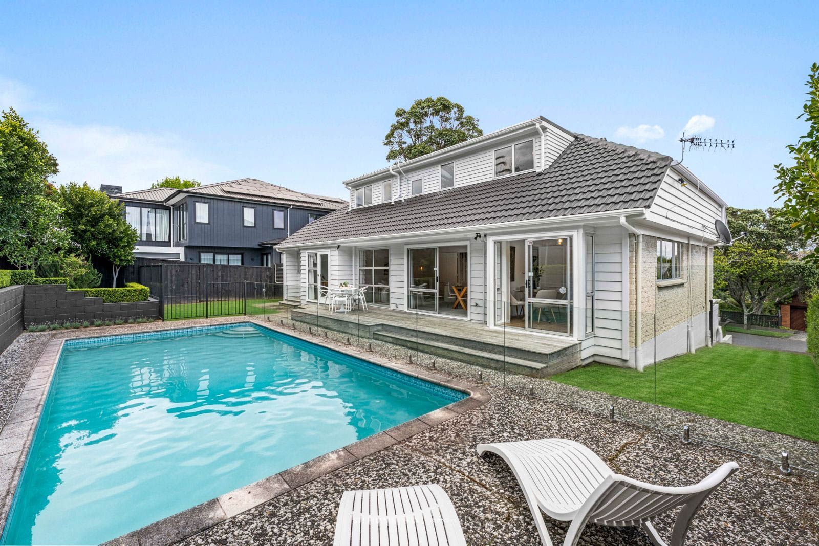 6 Stoneyroyd Gardens, Remuera, Auckland City