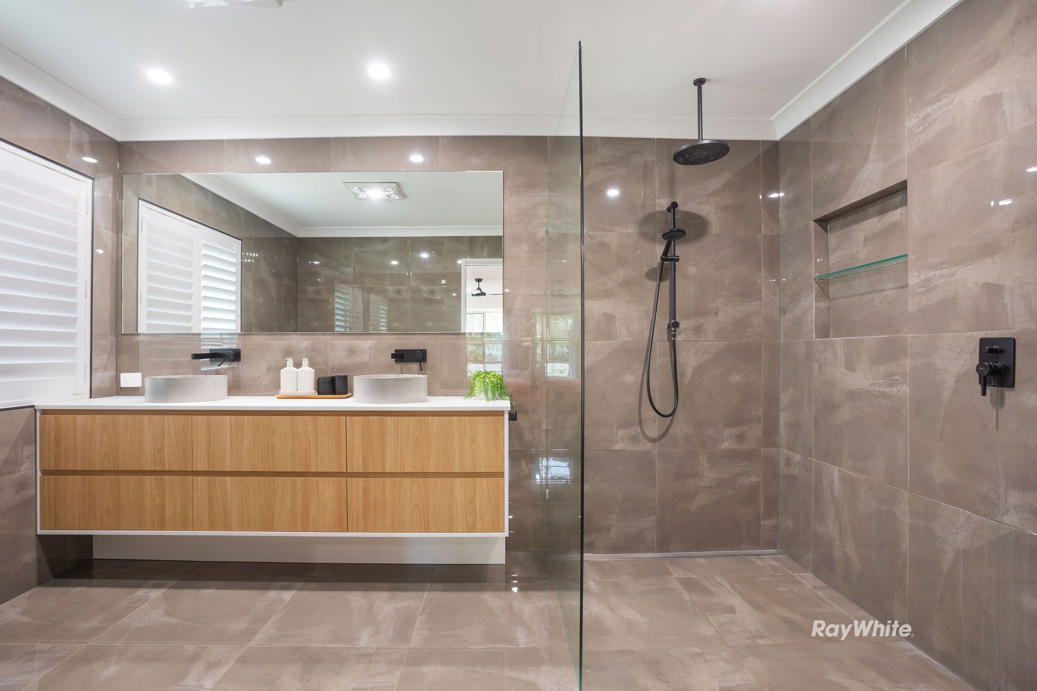 14 Nautilus Close — photo 9 of 26