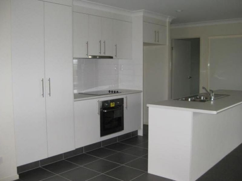 31 Peggy Crescent, Redbank Plains, QLD 4301