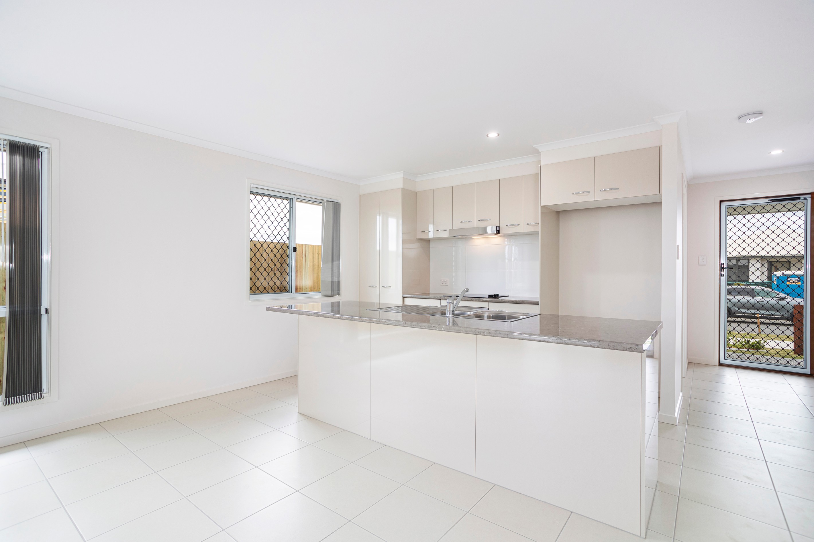 8 Roseleaf Crescent, Sippy Downs, QLD 4556