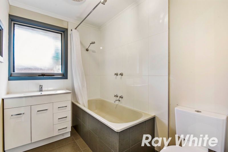10 Daniher Close, Berwick, VIC 3806