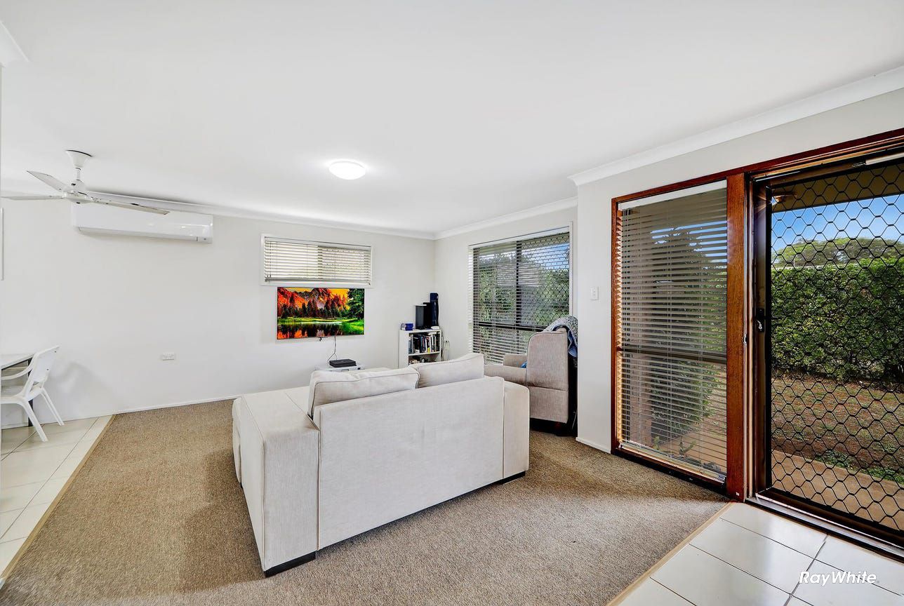 7 Pecton Place — photo 3 of 24