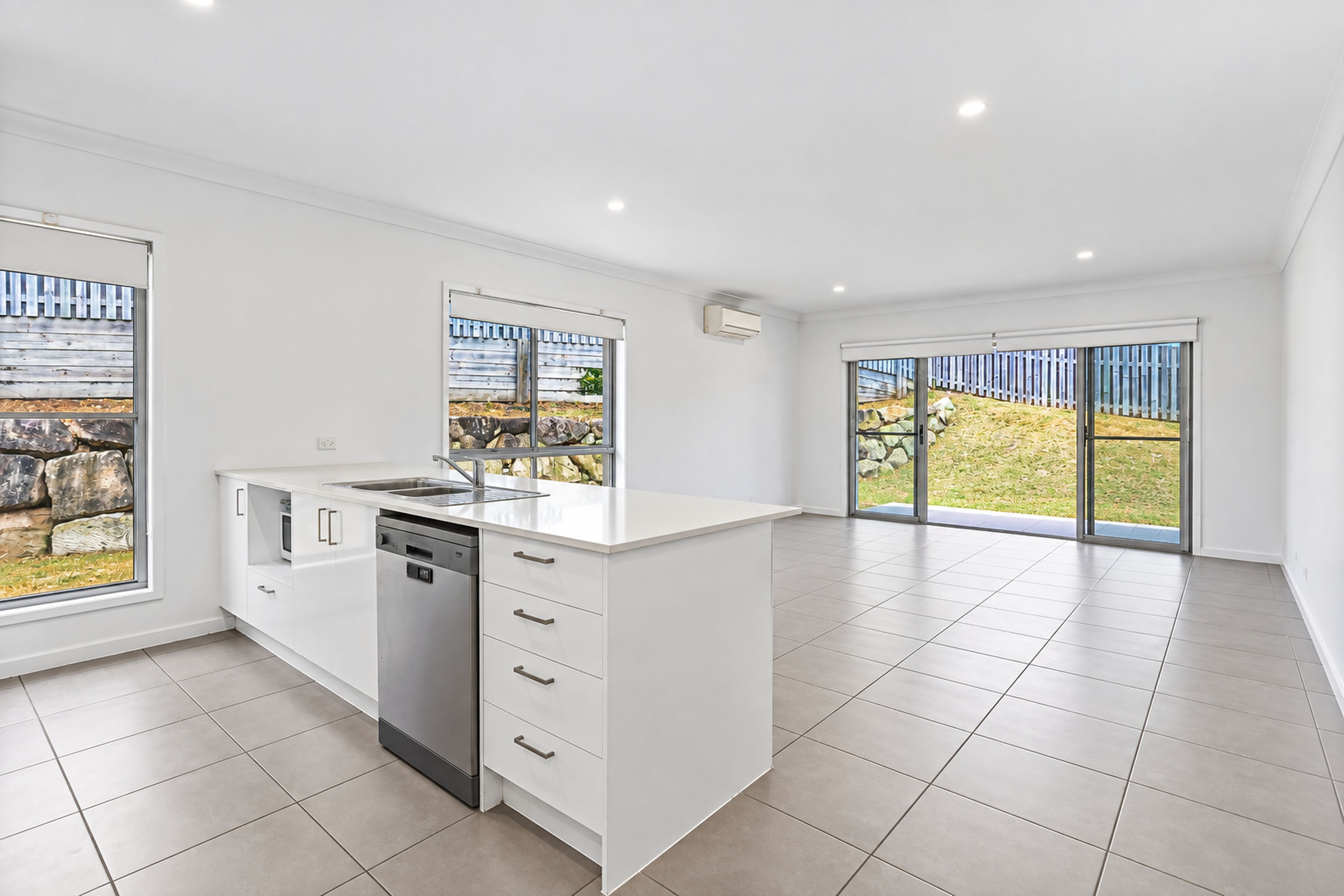 22 Treecreeper Crescent, Upper Coomera, QLD 4209