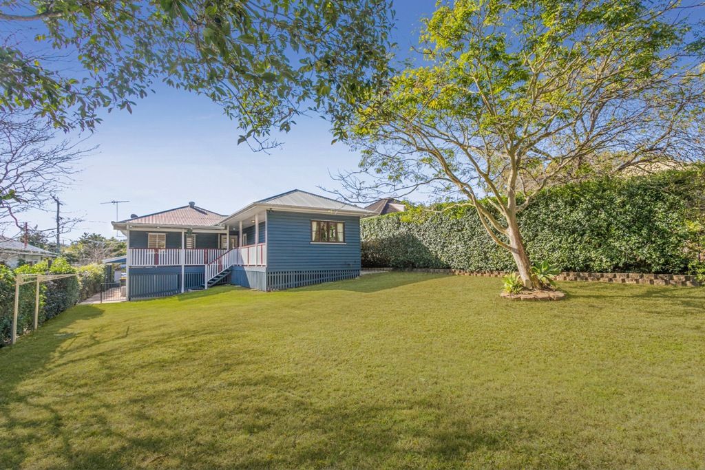 177 Seville Road, Holland Park, QLD 4121