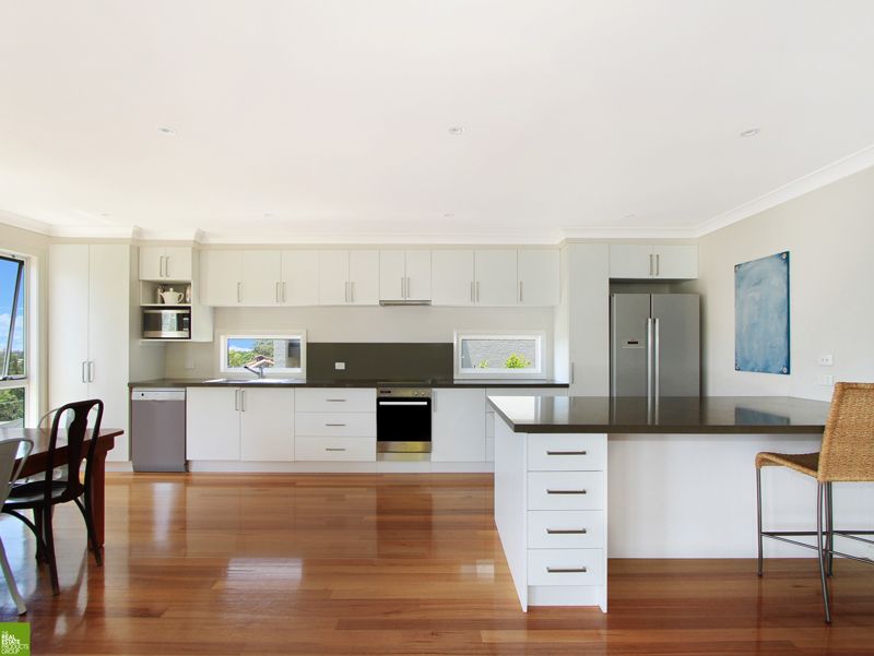 26 Ashley Avenue, Farmborough Heights, NSW 2526