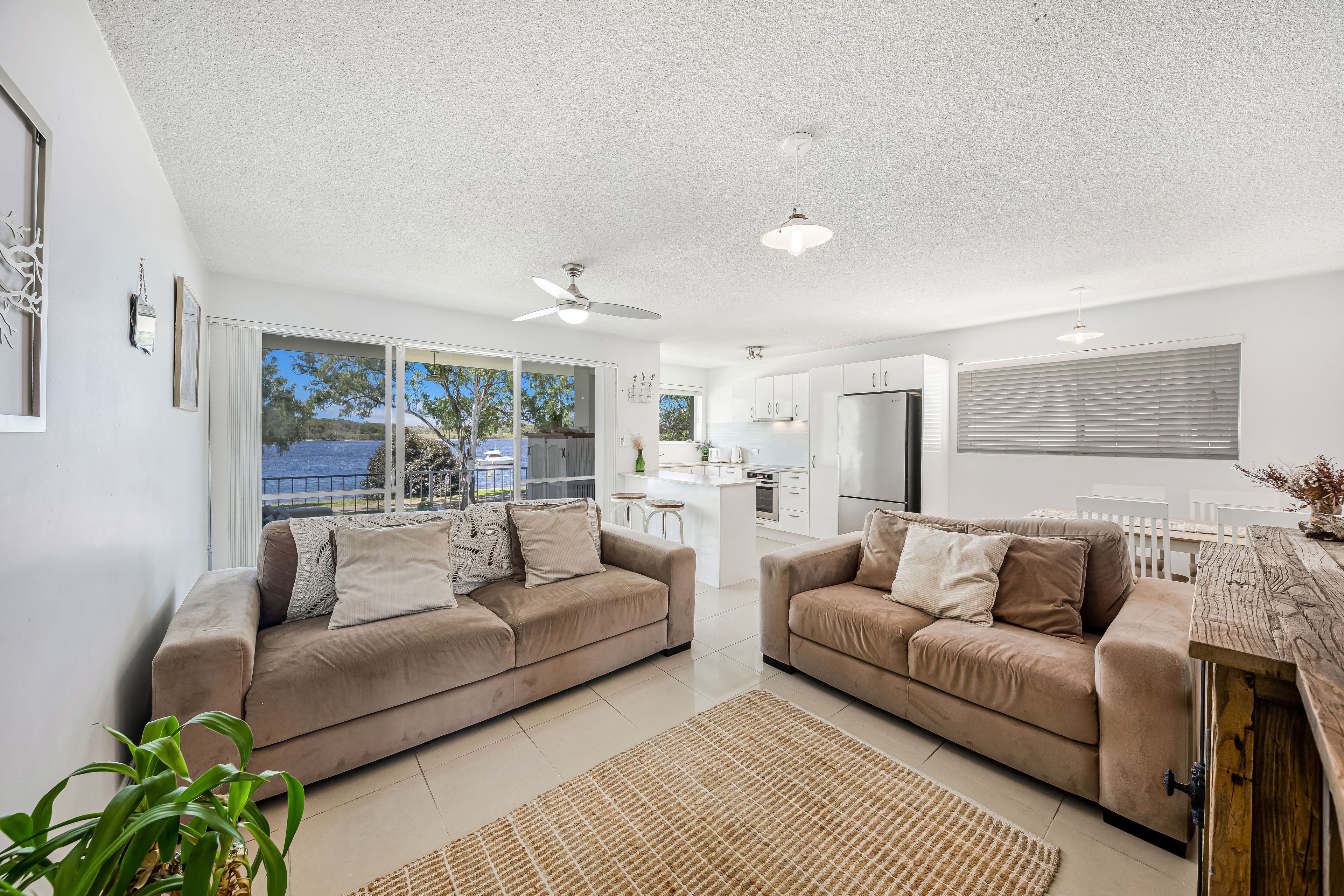 107 Bradman Avenue, Maroochydore QLD 4558
