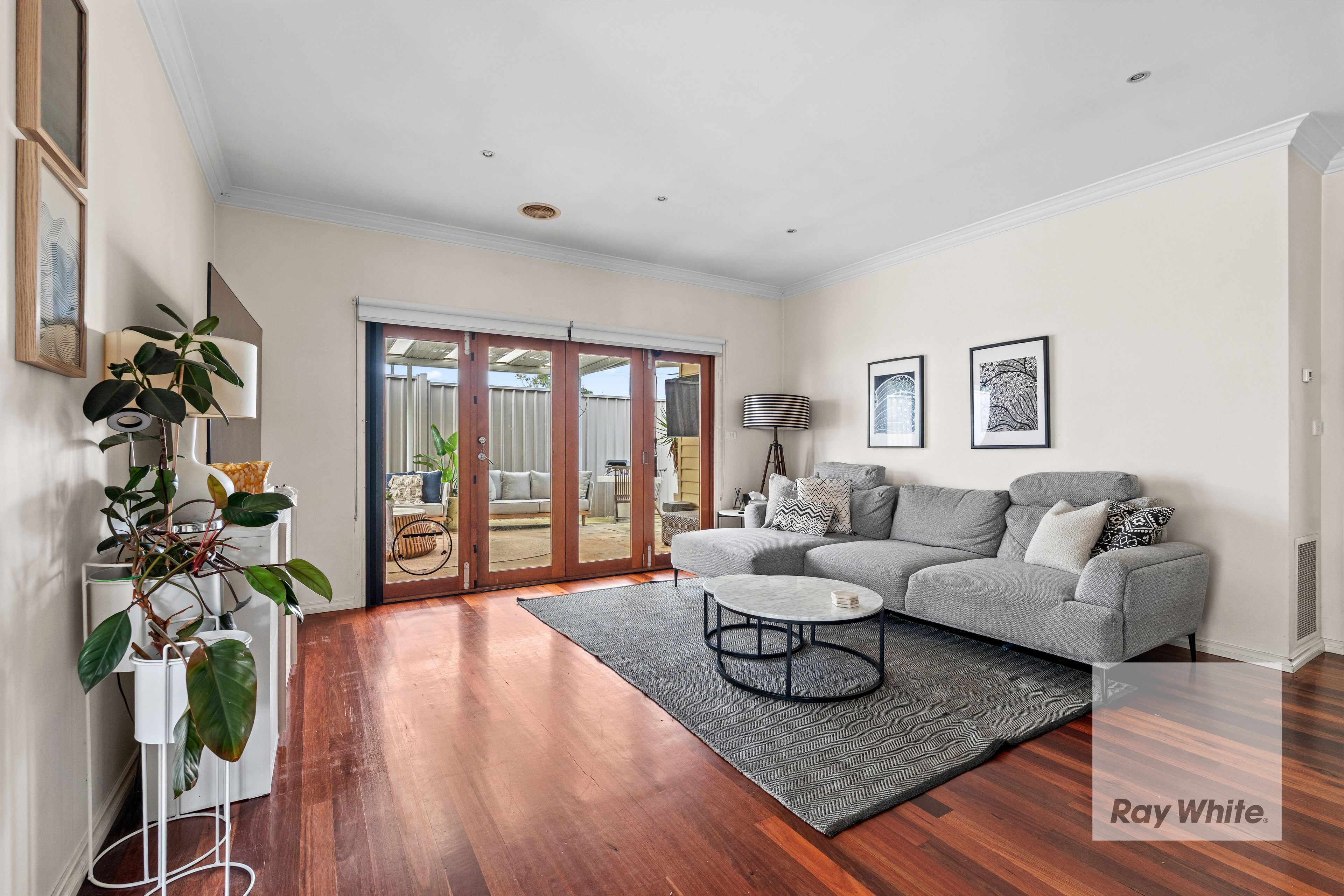 2/1 Bradshaw Street, Kingsbury, VIC 3083