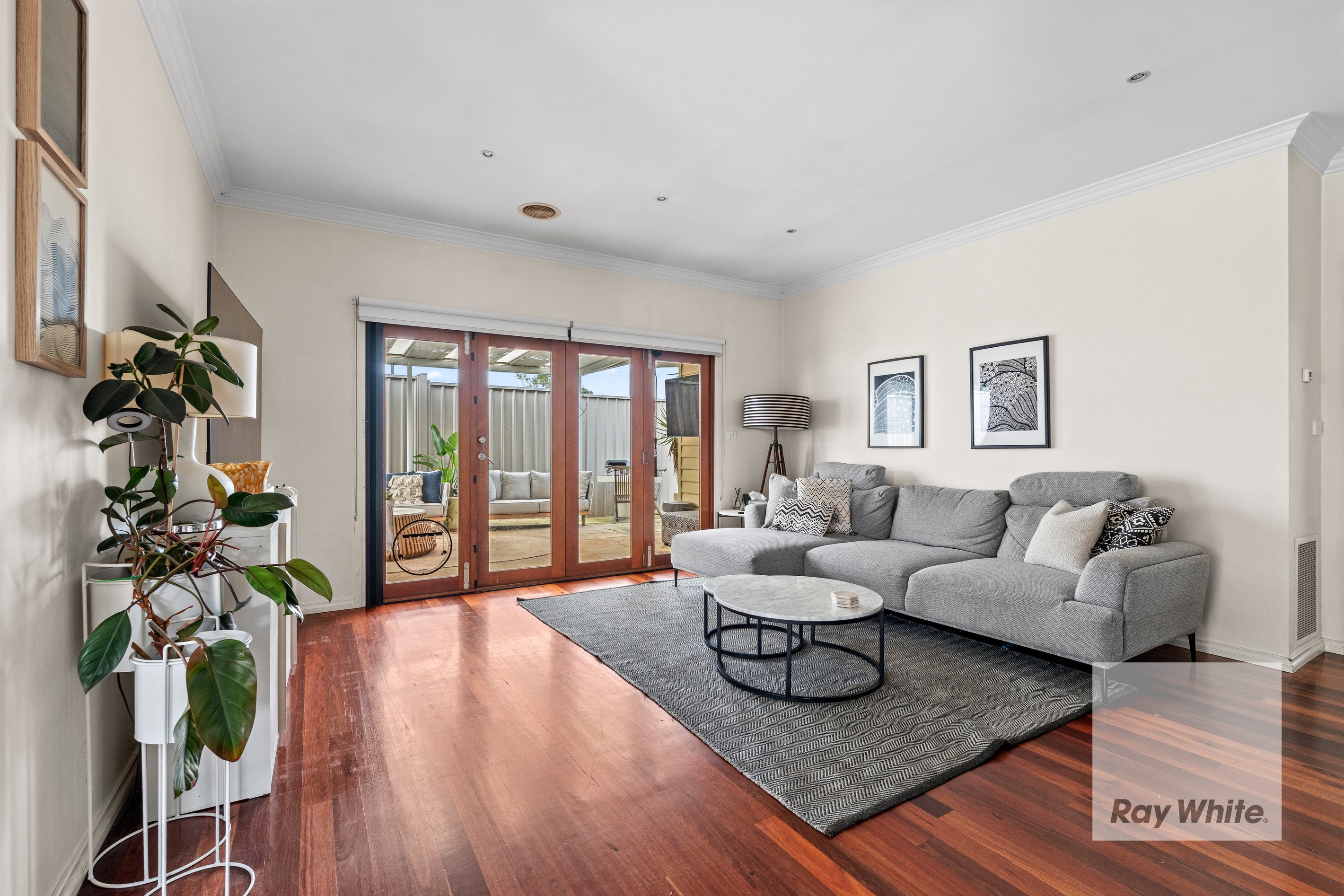 2/1 Bradshaw Street, Kingsbury, VIC 3083
