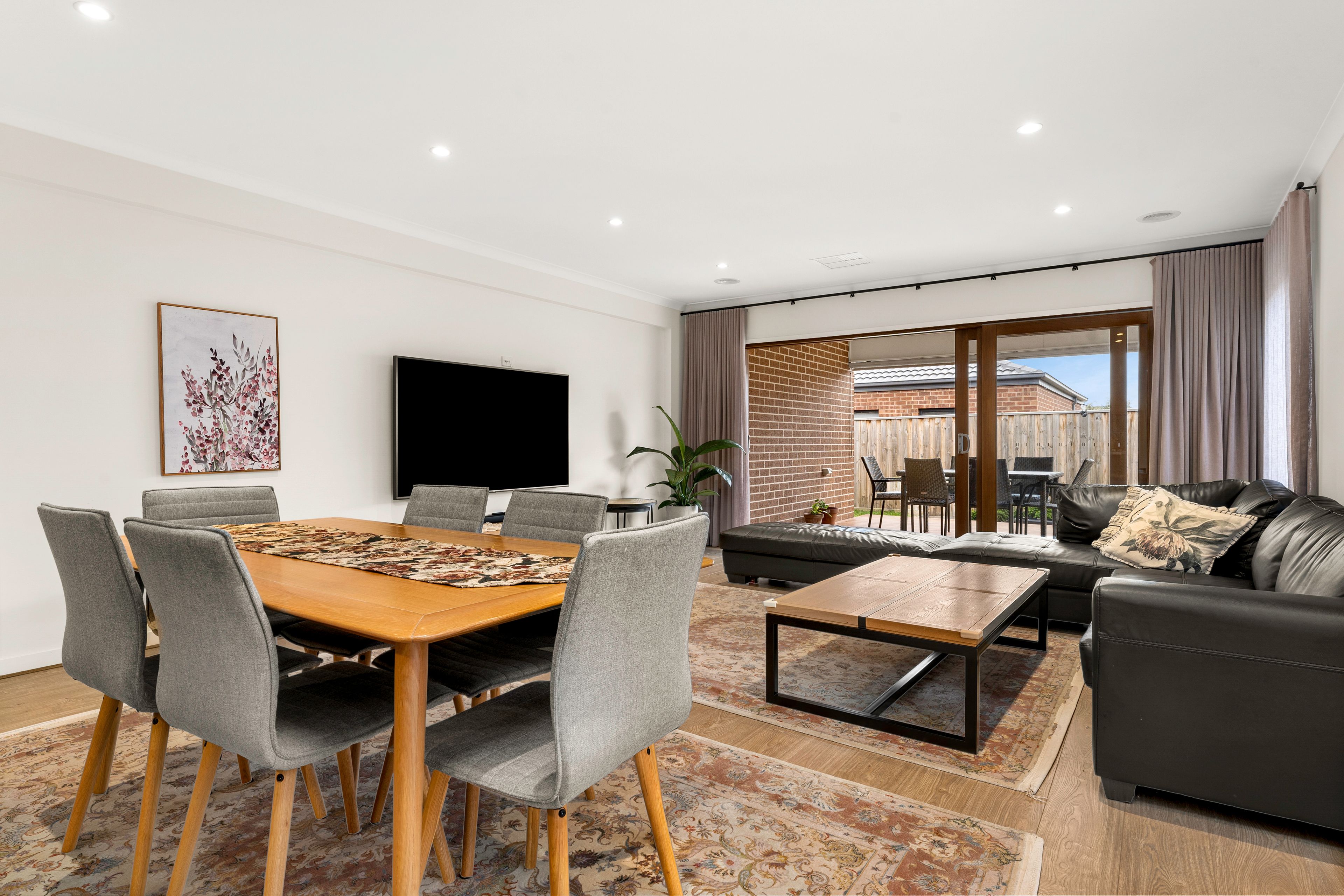 35 Altera Crescent — photo 4 of 13