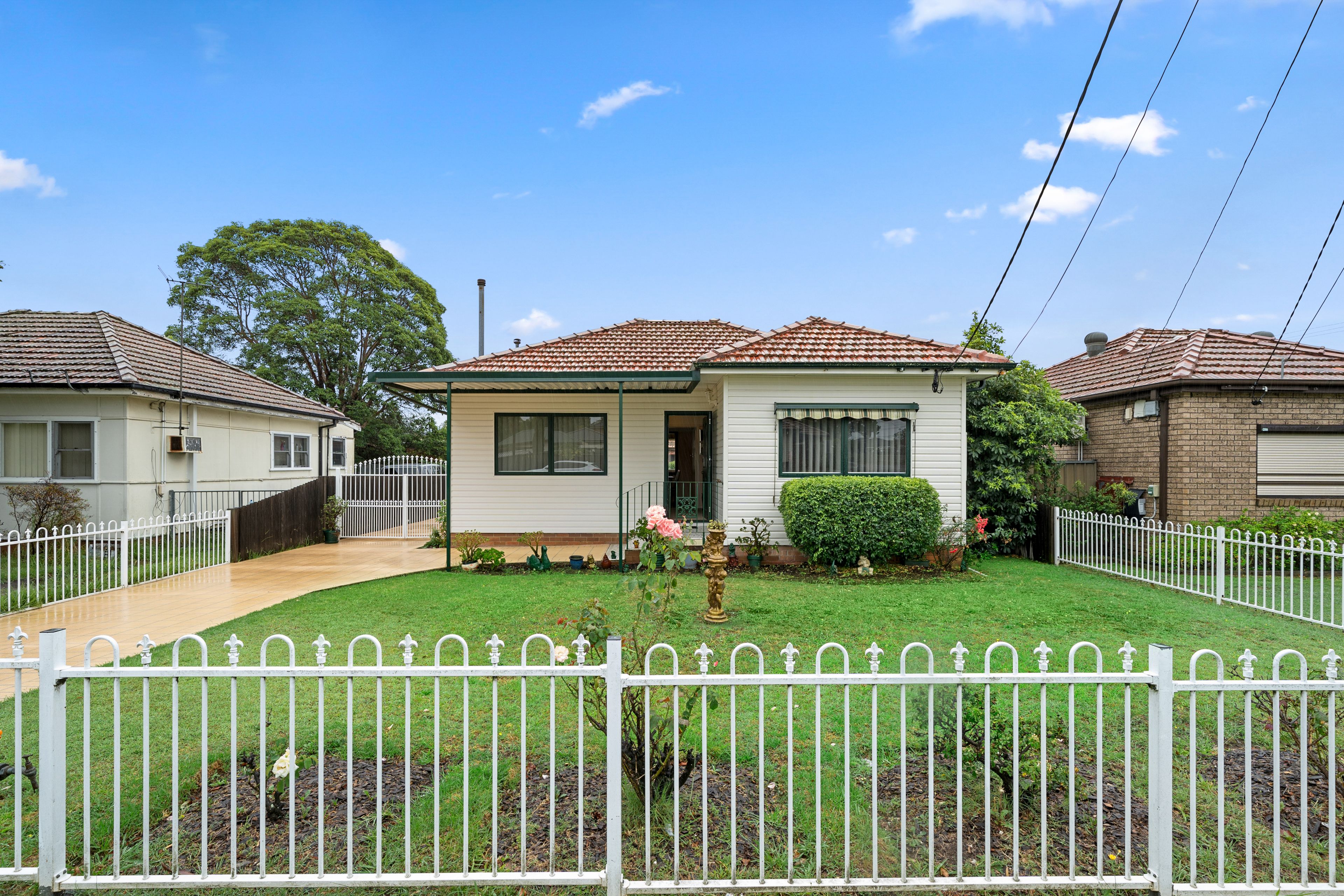 2a Stanbrook Street, Fairfield Heights NSW 2165