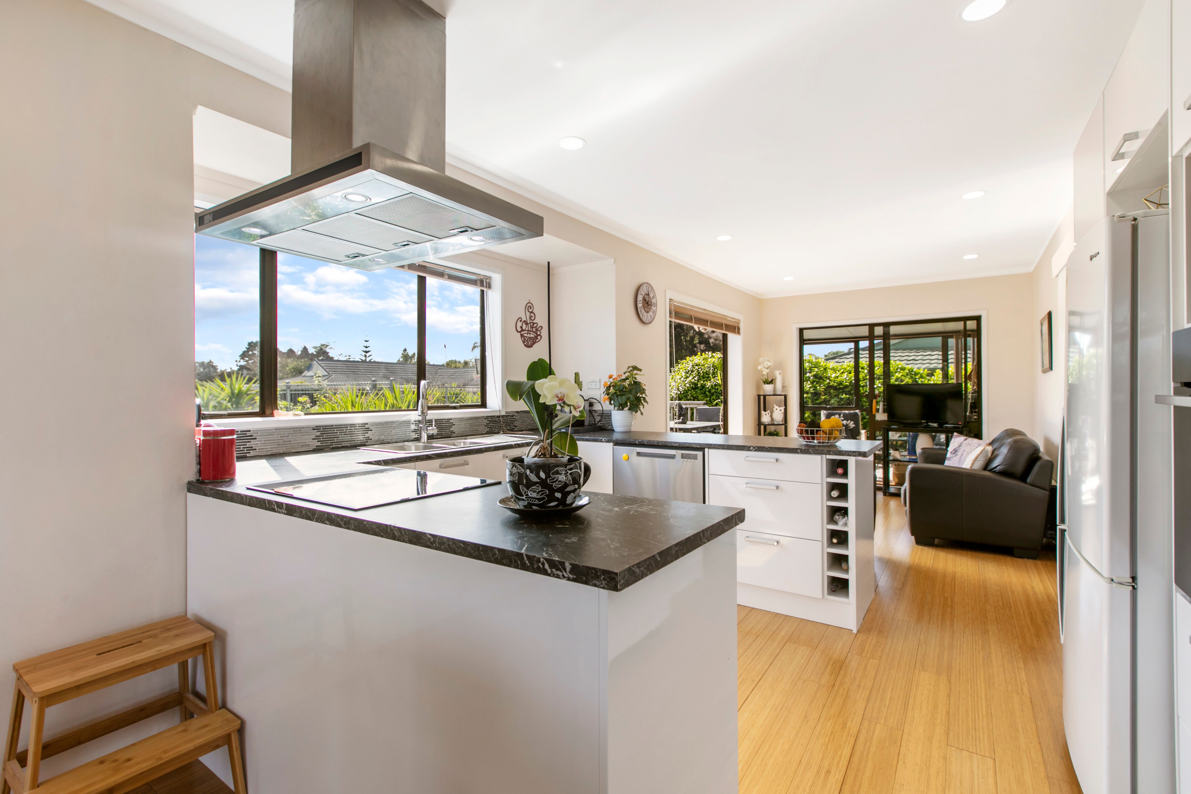 3 Elrita Place, Conifer Grove, Manukau City