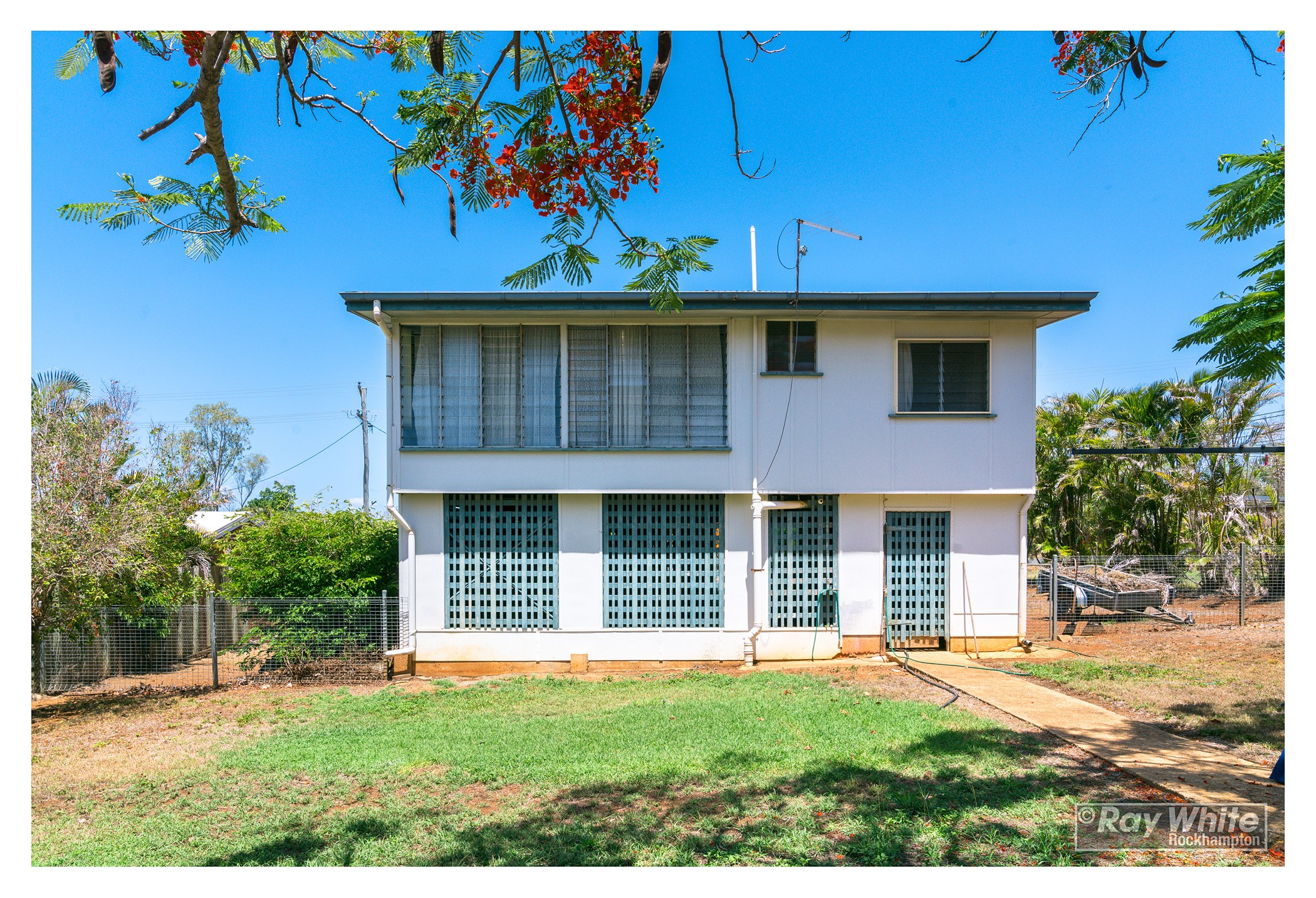 19 Arthur Street, Gracemere, QLD 4702