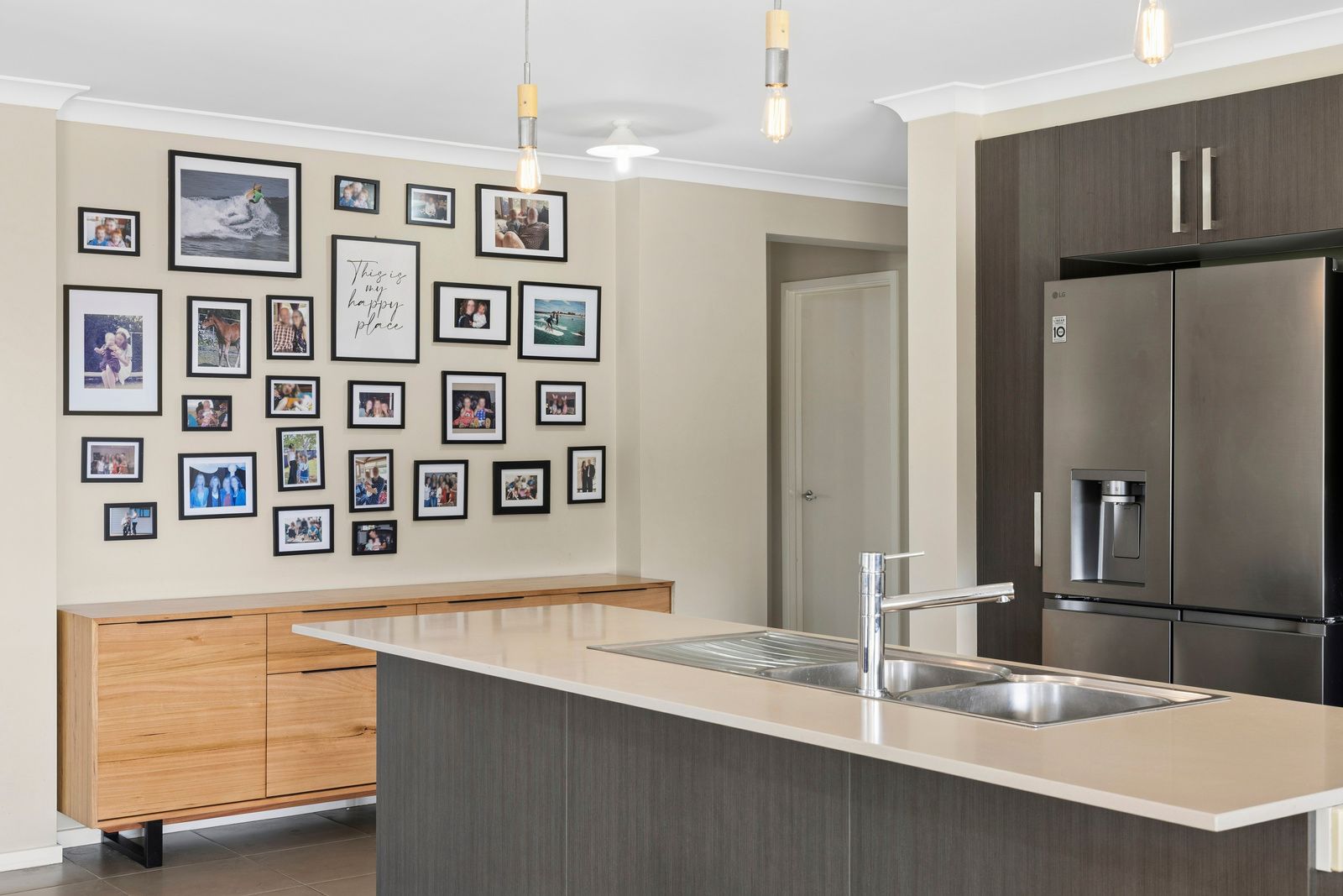 17 Fulford Crescent — photo 8 of 18