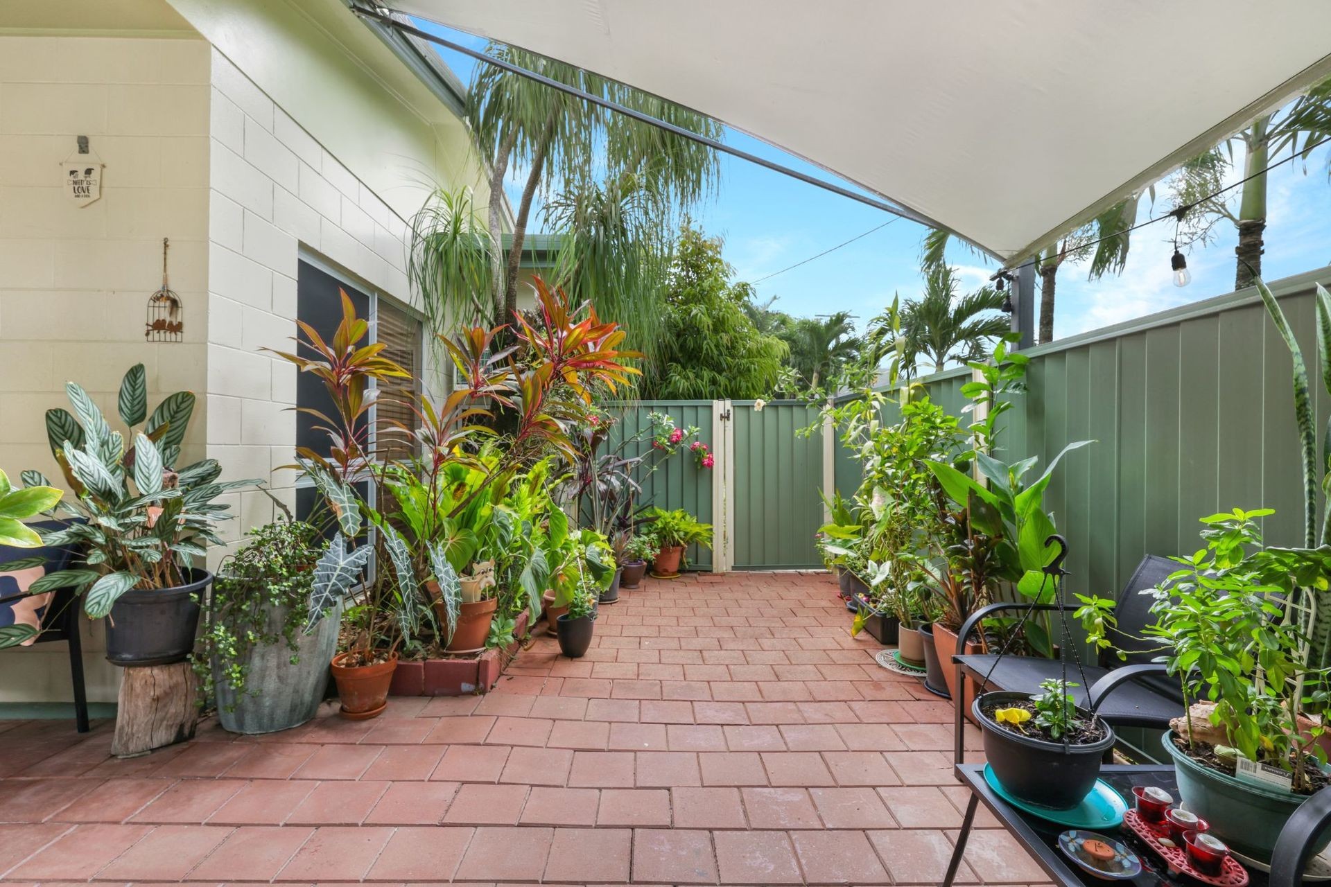 1/25 Brooks Street, Whitfield, QLD 4870