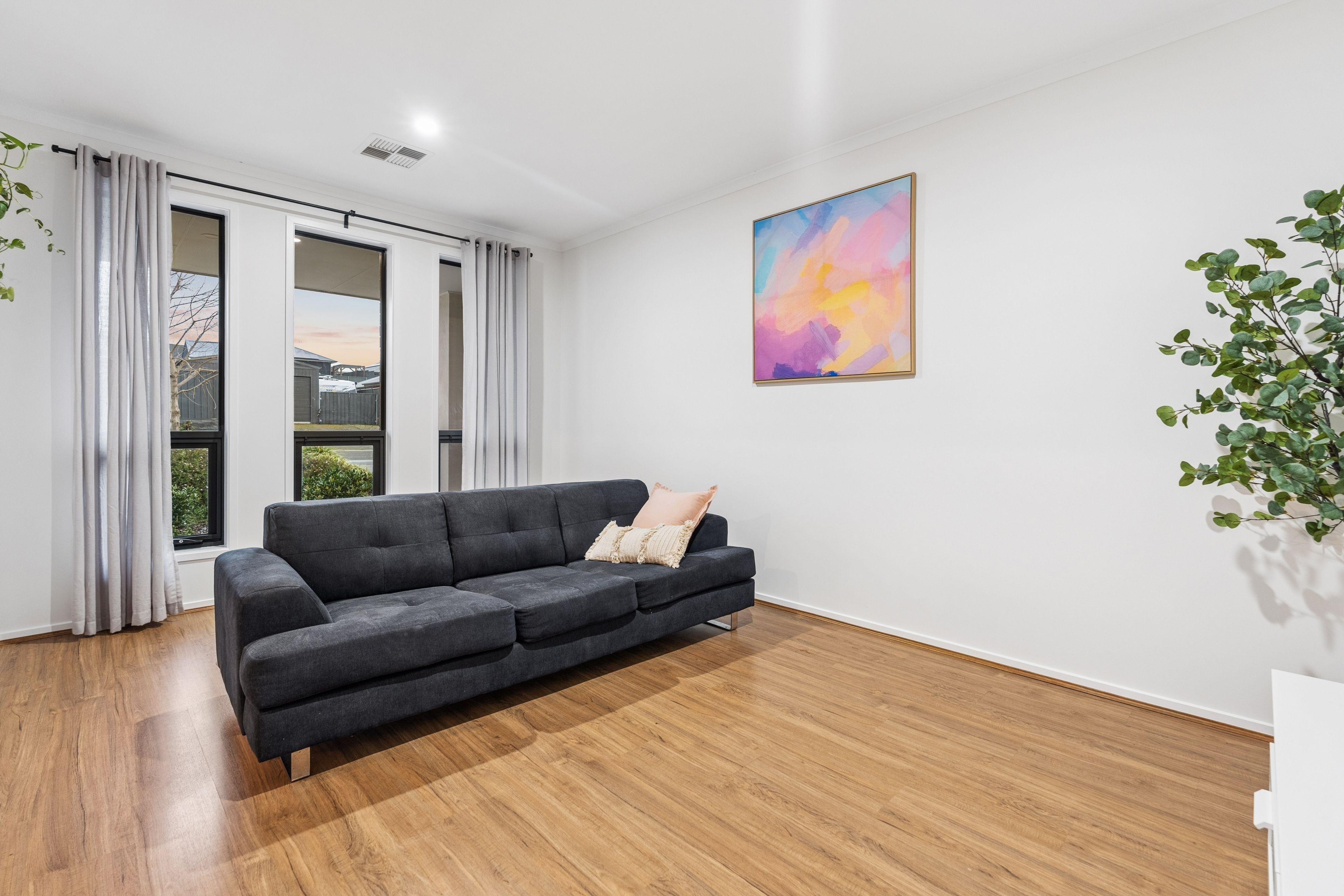 23 Macquarie Parade — photo 16 of 28