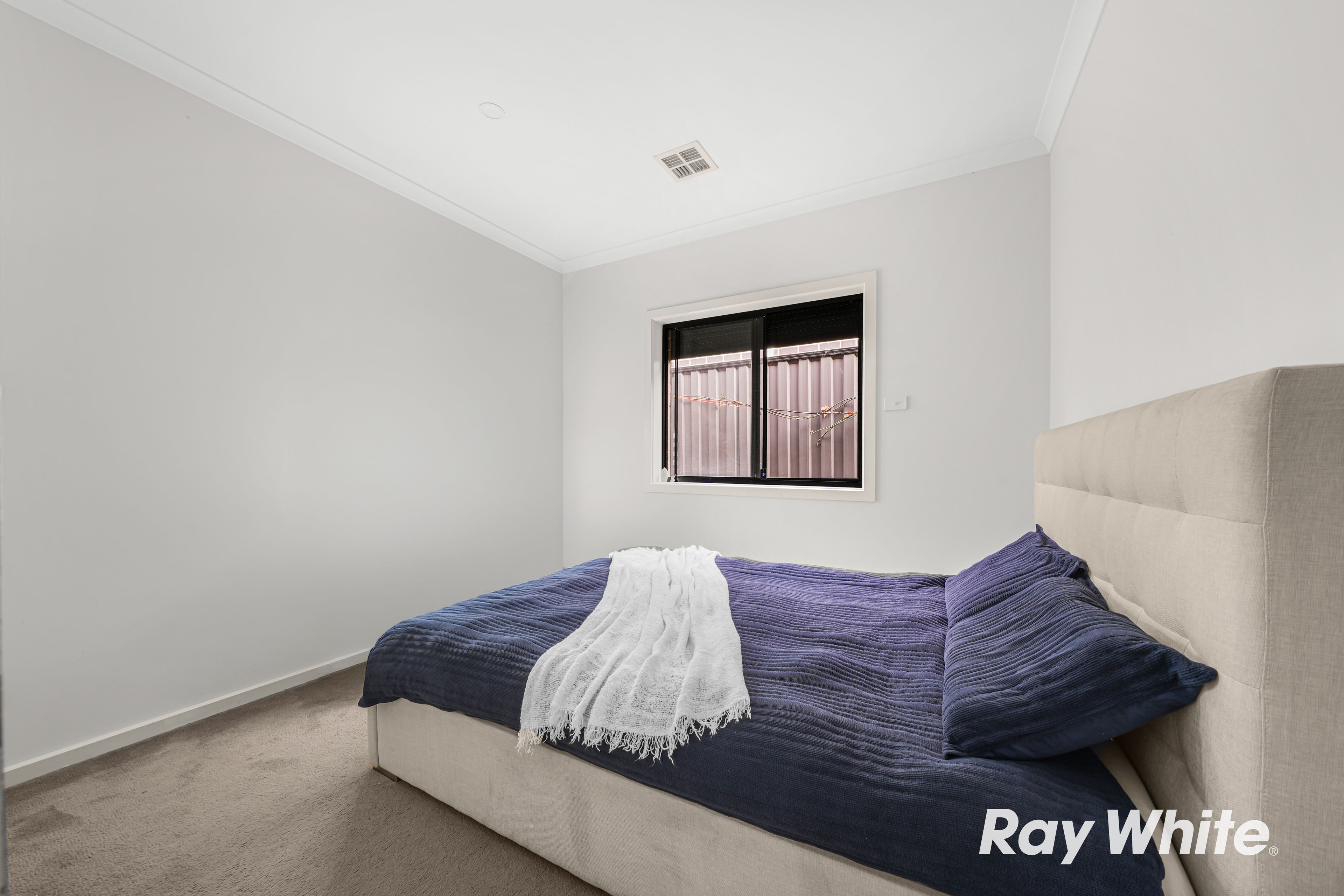 28 Sallybank Crescent — photo 12 of 20