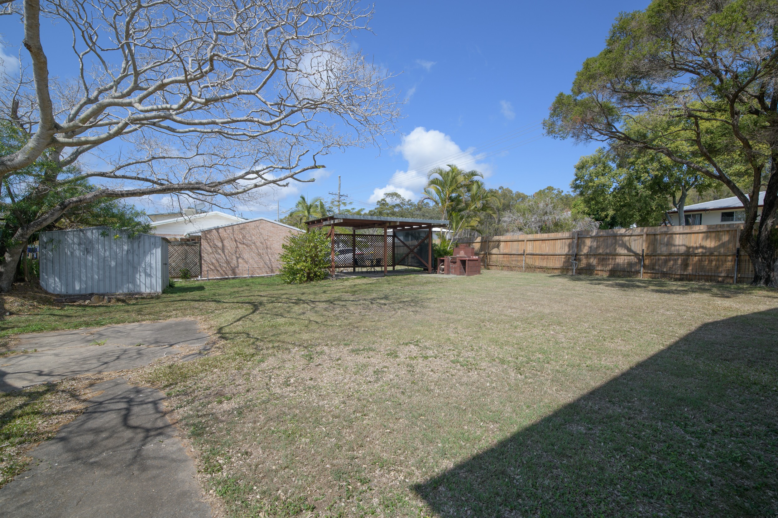 10 Whiting Street, Toolooa, QLD 4680