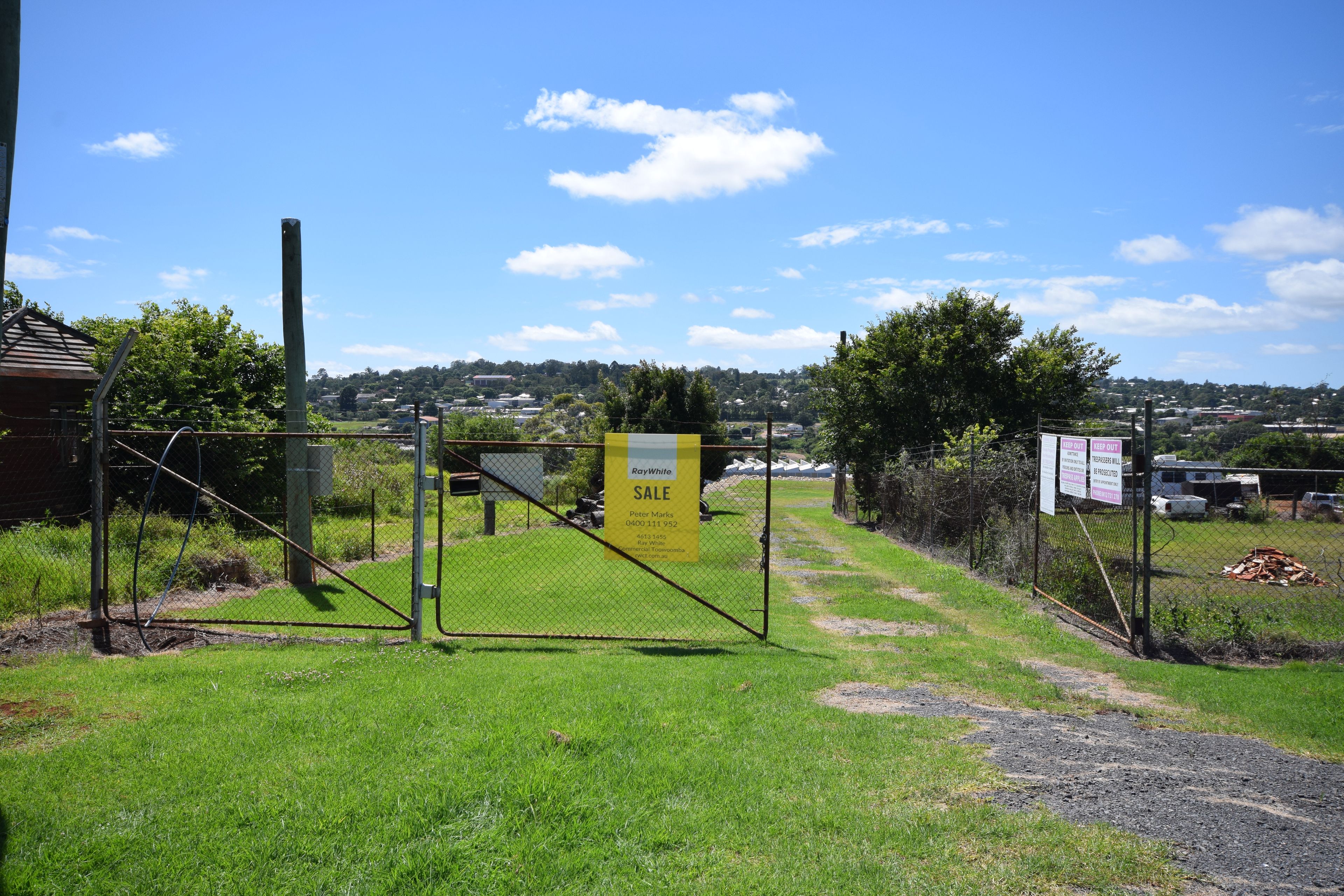 2 Lancaster Street, Rockville, QLD 4350