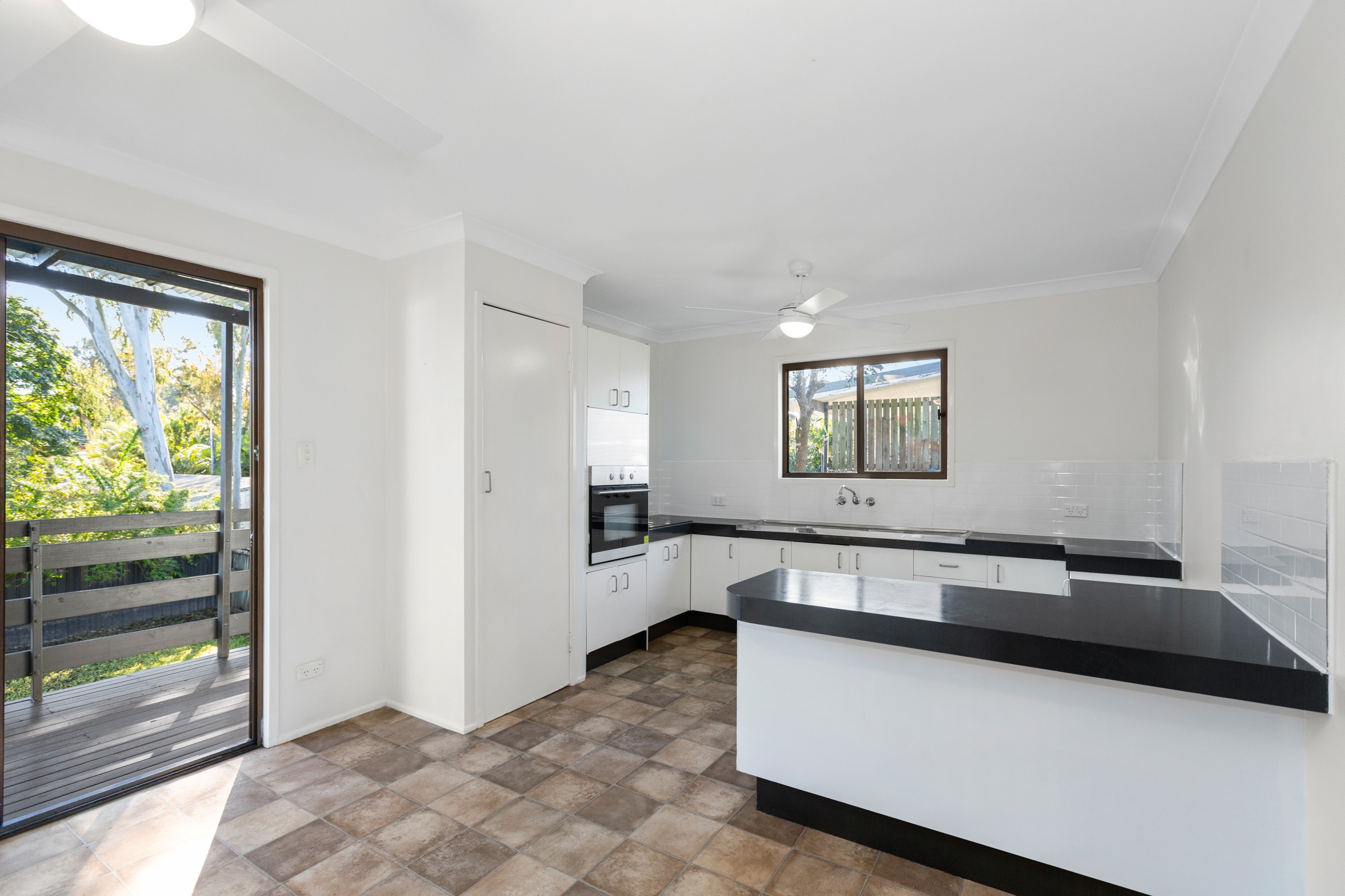 8 Gerrand Street, Loganlea, QLD 4131