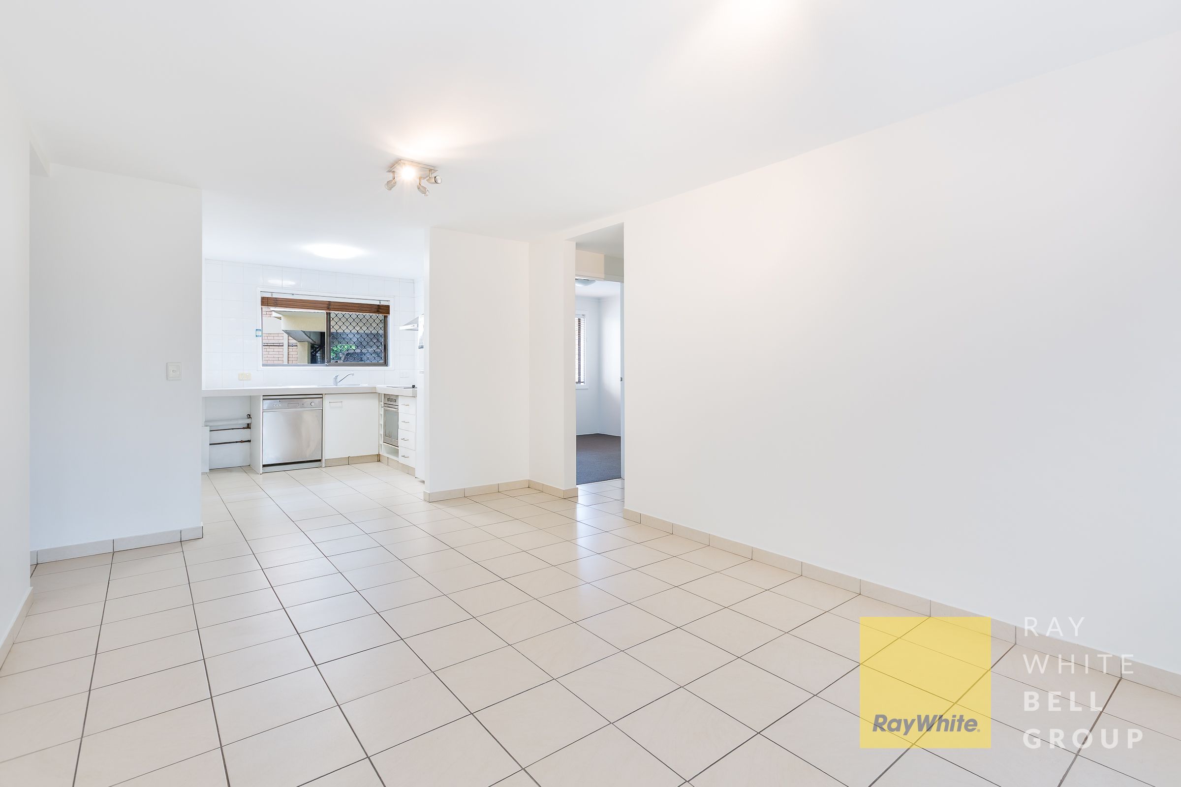2/109 High Street, Southport, QLD 4215