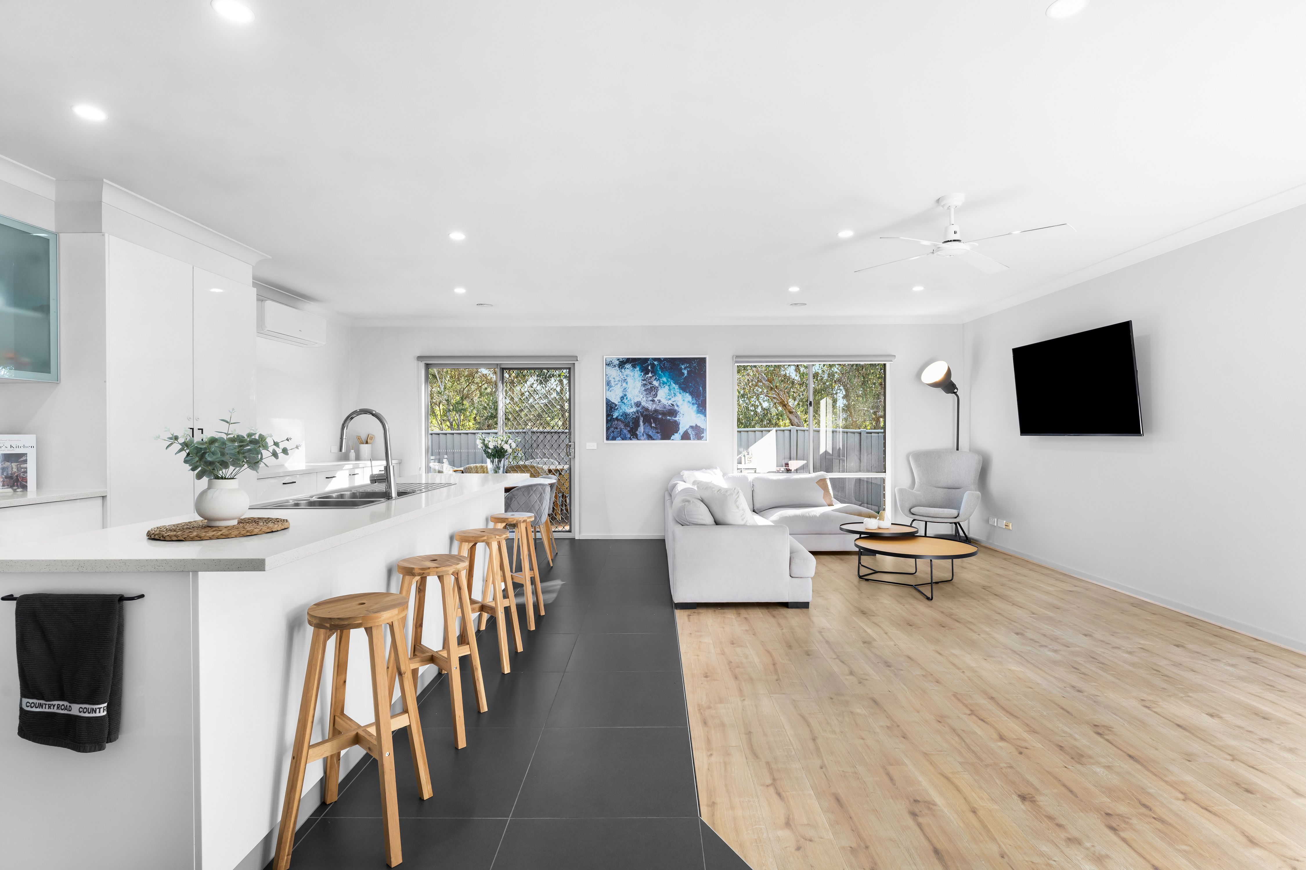 44 Wattlewoods Place — photo 5 of 17