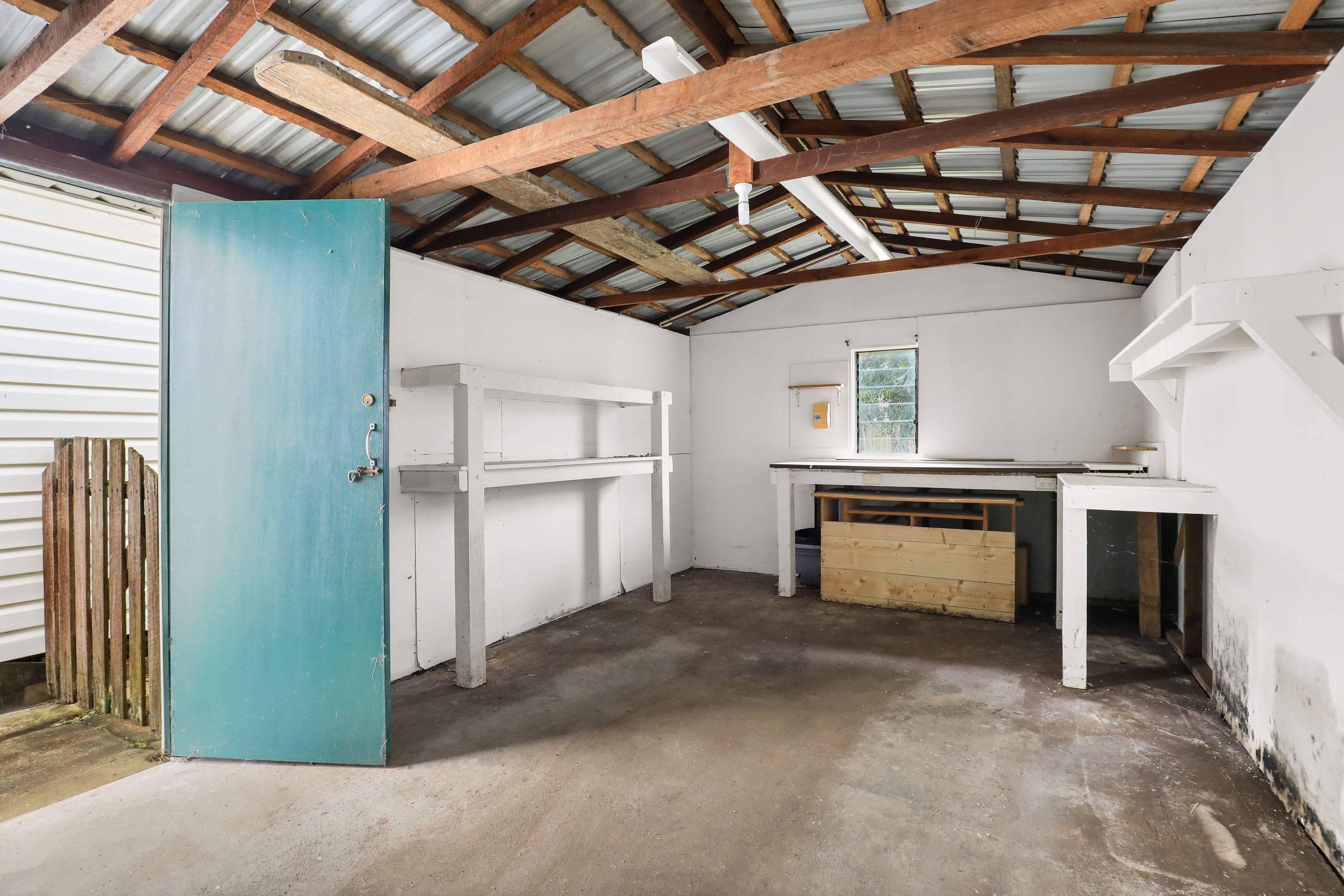 16 Elaine Avenue — photo 13 of 14