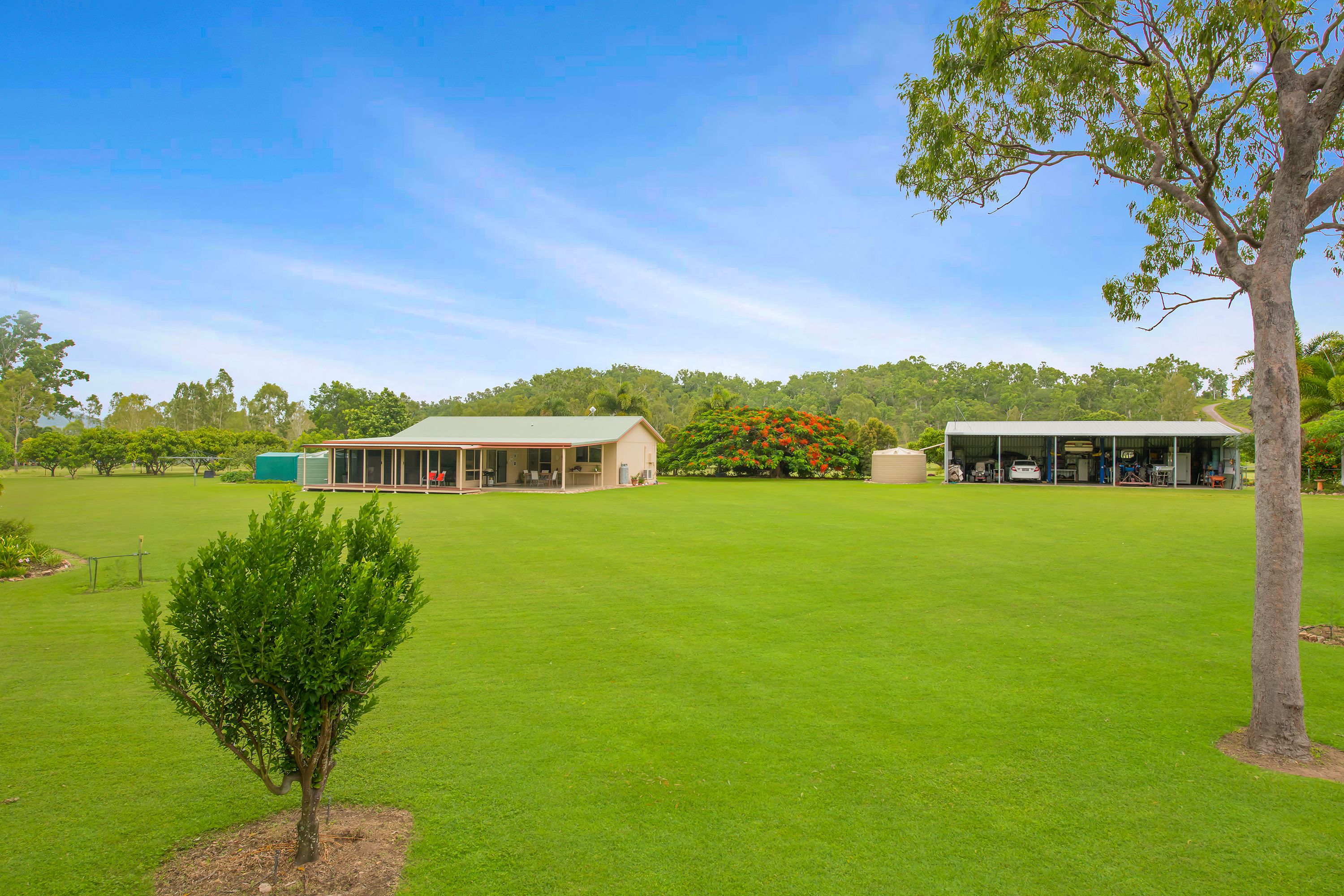 13 Hancock Road, Alligator Creek QLD 4816