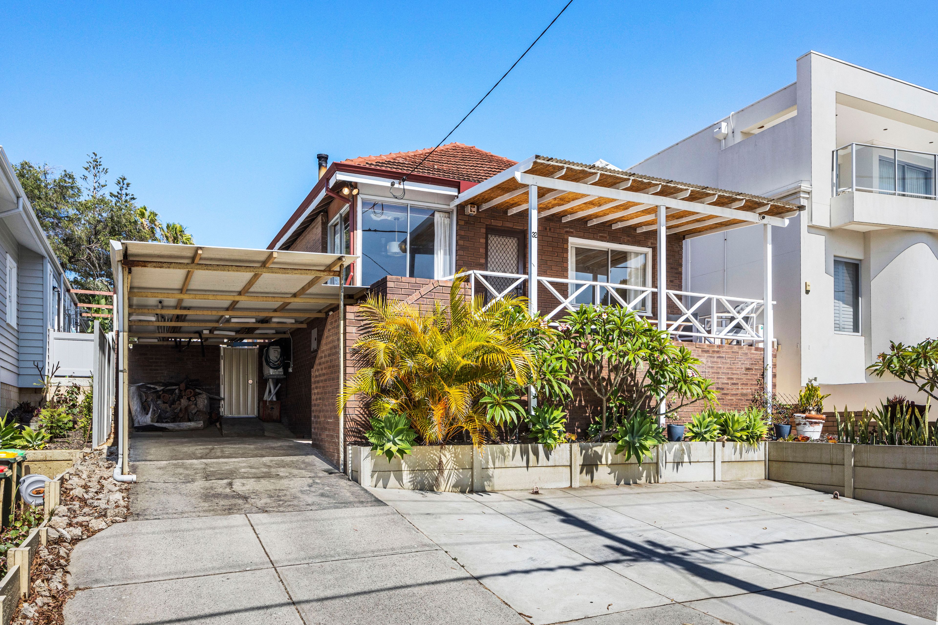 32 Kitchener Street, North Beach WA 6020