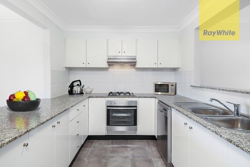 20/2 Rifle Range Road, Northmead, NSW 2152