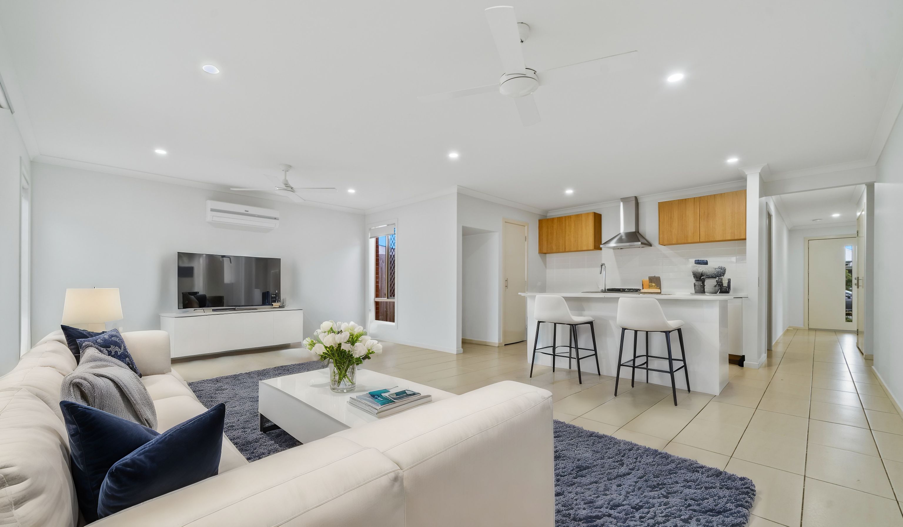 47 Dubai Circuit, SPRING MOUNTAIN, QLD 4300