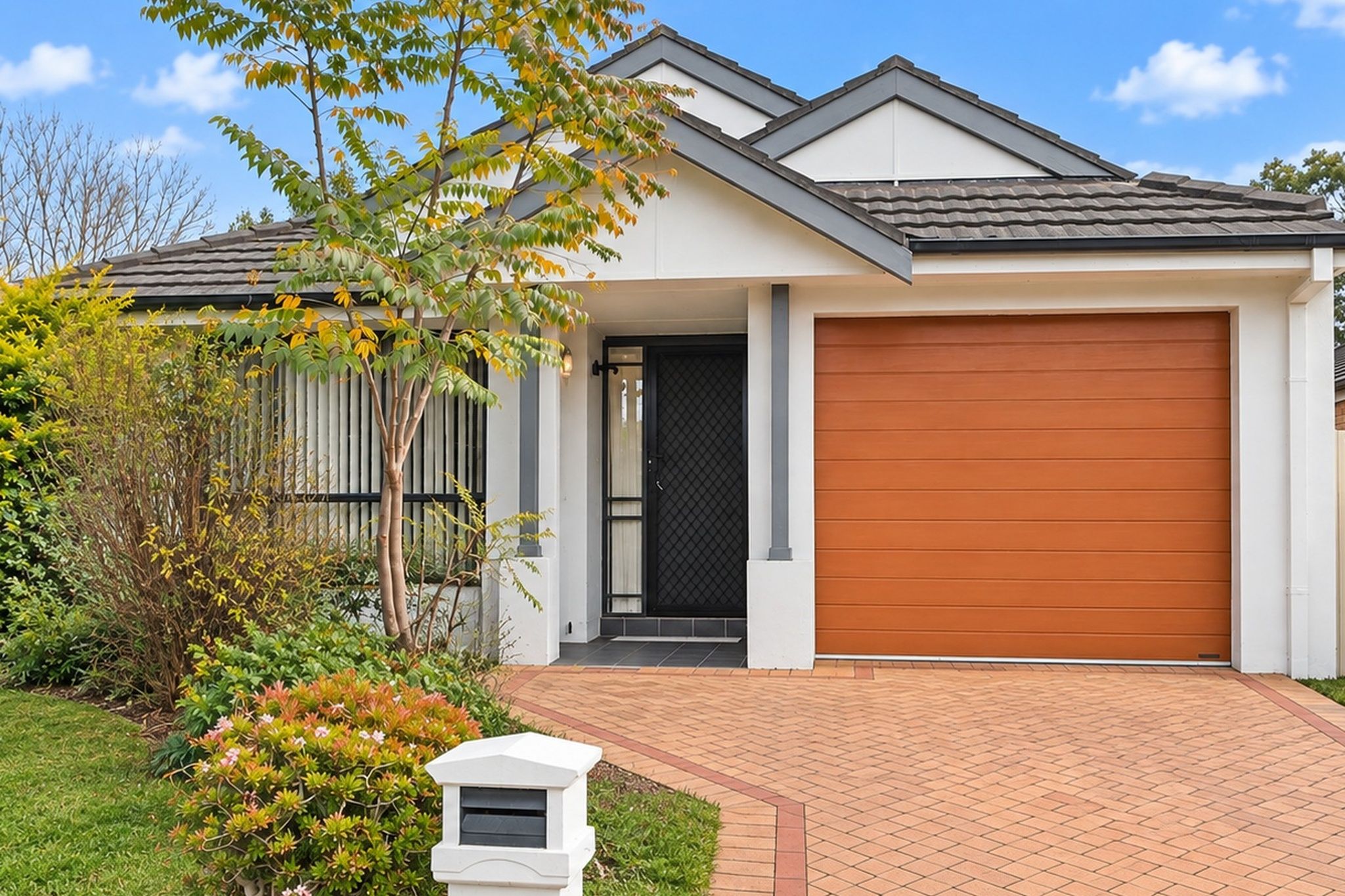 1 Boonderoo Avenue — photo from Ray White United Group - Glenwood