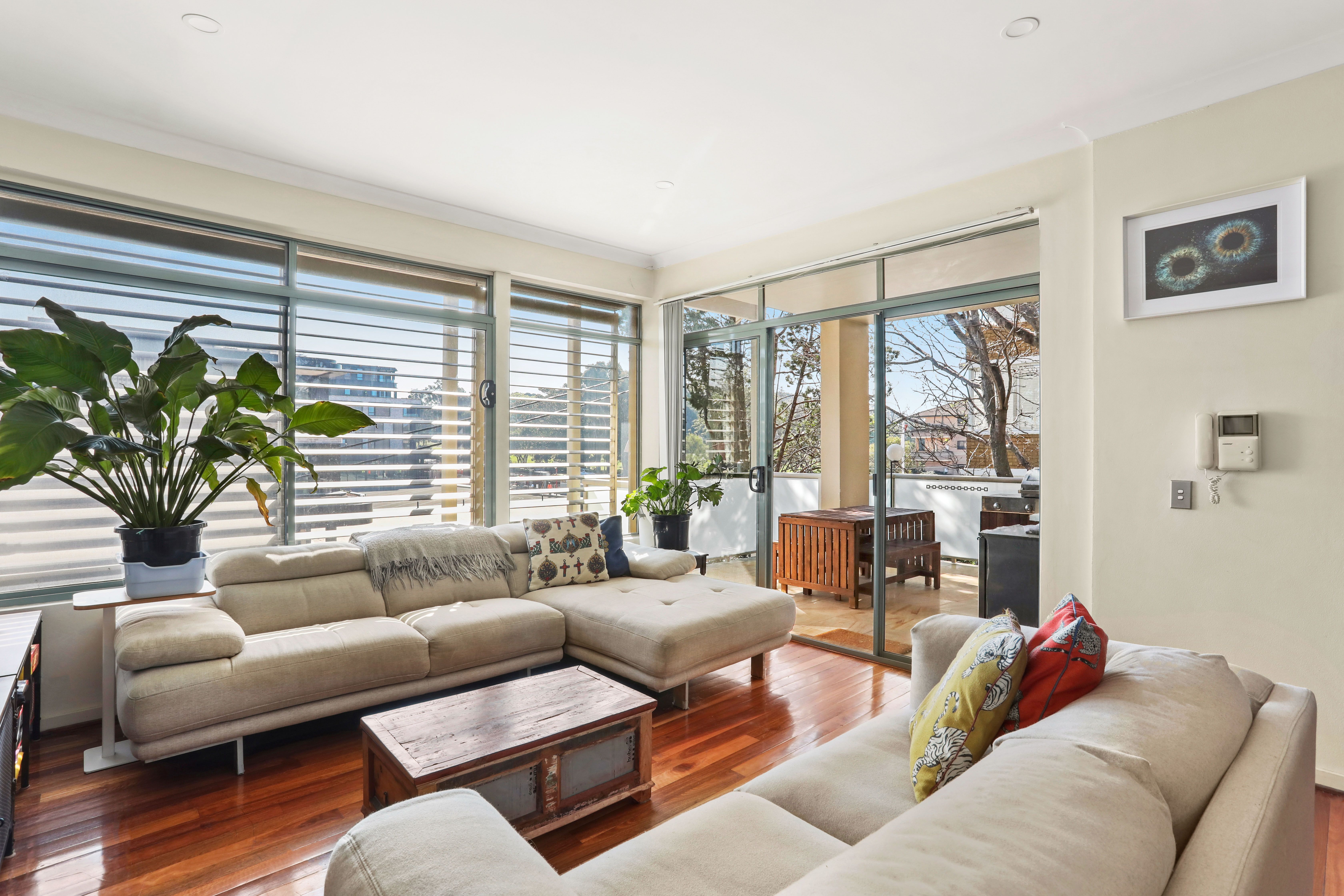 2-37-langlee-avenue-waverley-nsw-2024-sold-apartment-unlimited