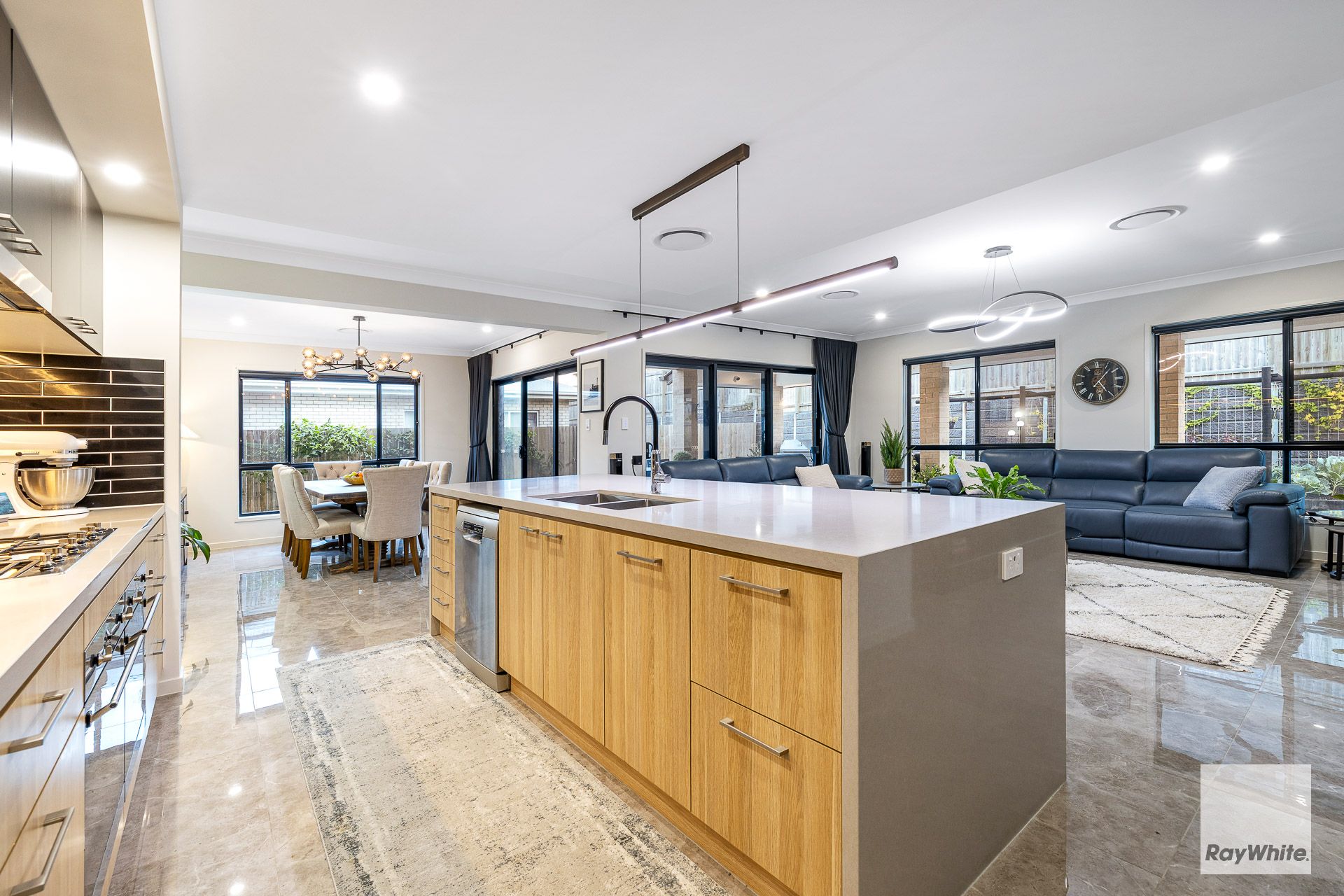 8 Saltbush Street — photo 6 of 30